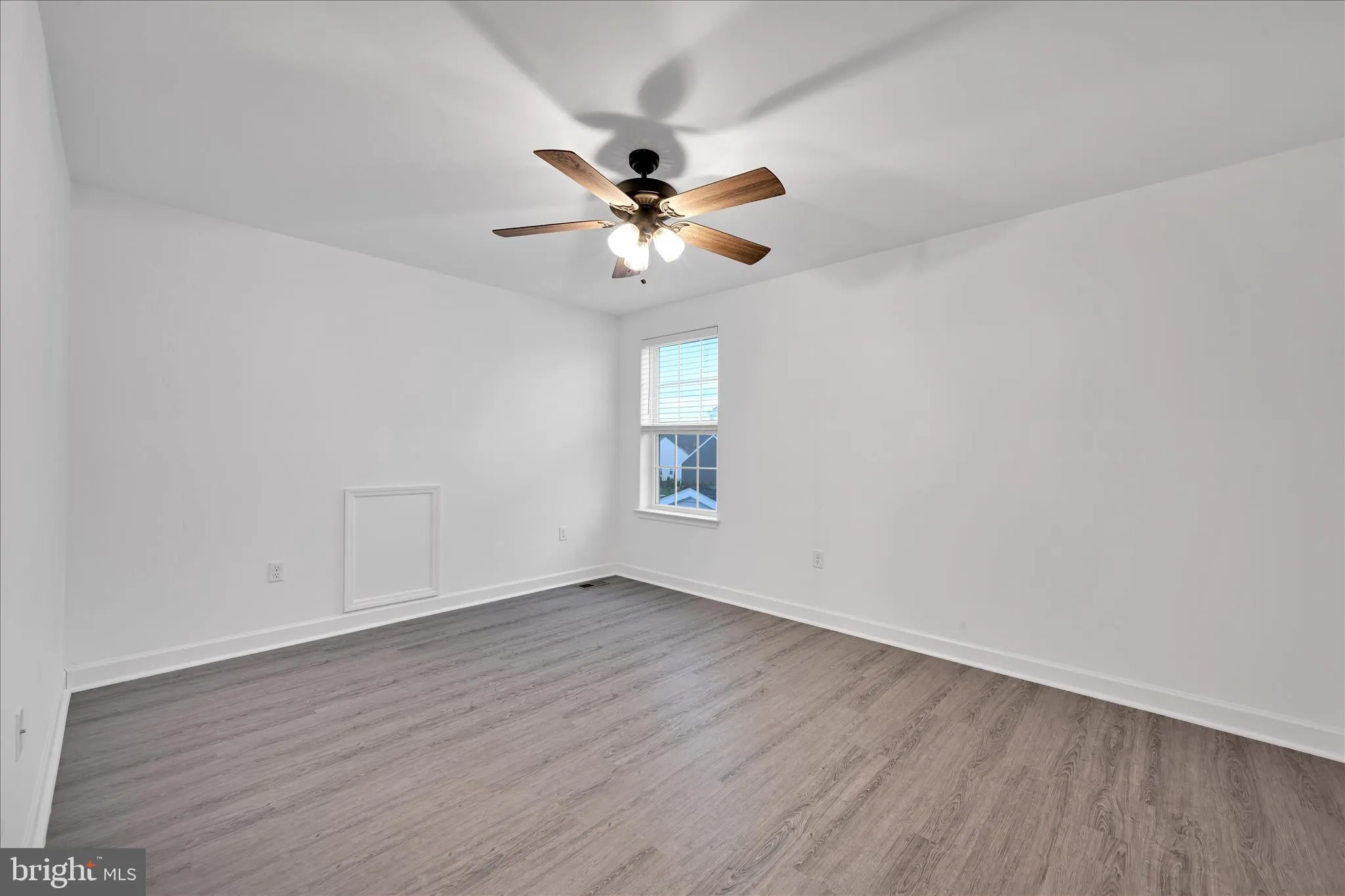 New Holland, Pennsylvania 17557, United States, 4 Bedrooms Bedrooms, ,3 BathroomsBathrooms,Residential,Coming Soon,242808