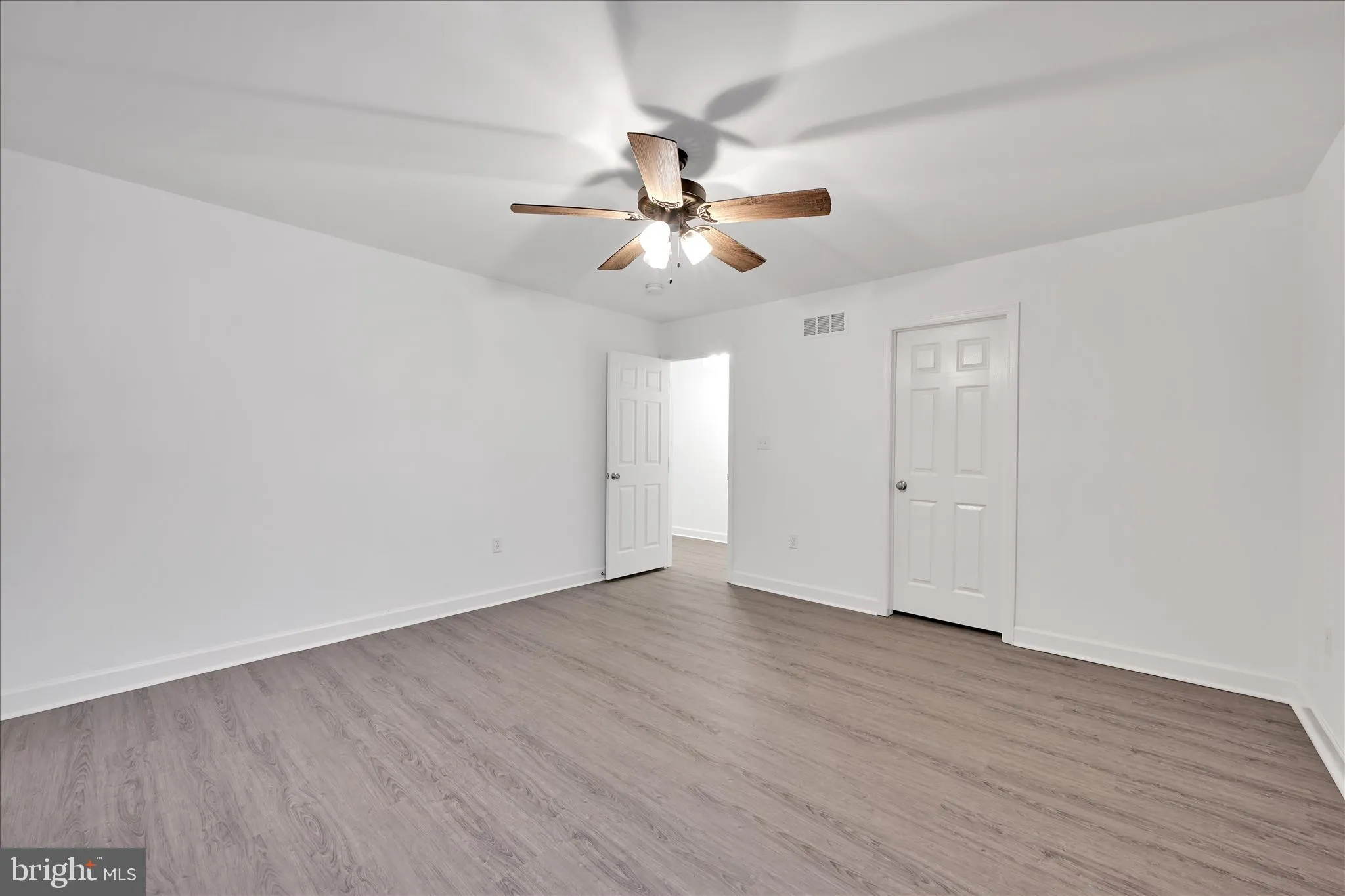 New Holland, Pennsylvania 17557, United States, 4 Bedrooms Bedrooms, ,3 BathroomsBathrooms,Residential,Coming Soon,242808