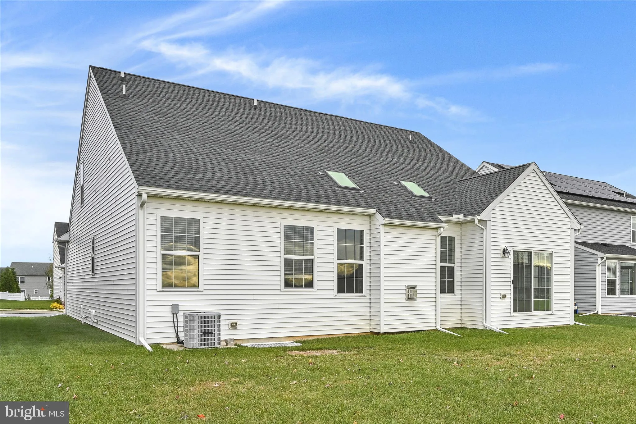 New Holland, Pennsylvania 17557, United States, 4 Bedrooms Bedrooms, ,3 BathroomsBathrooms,Residential,Coming Soon,242808