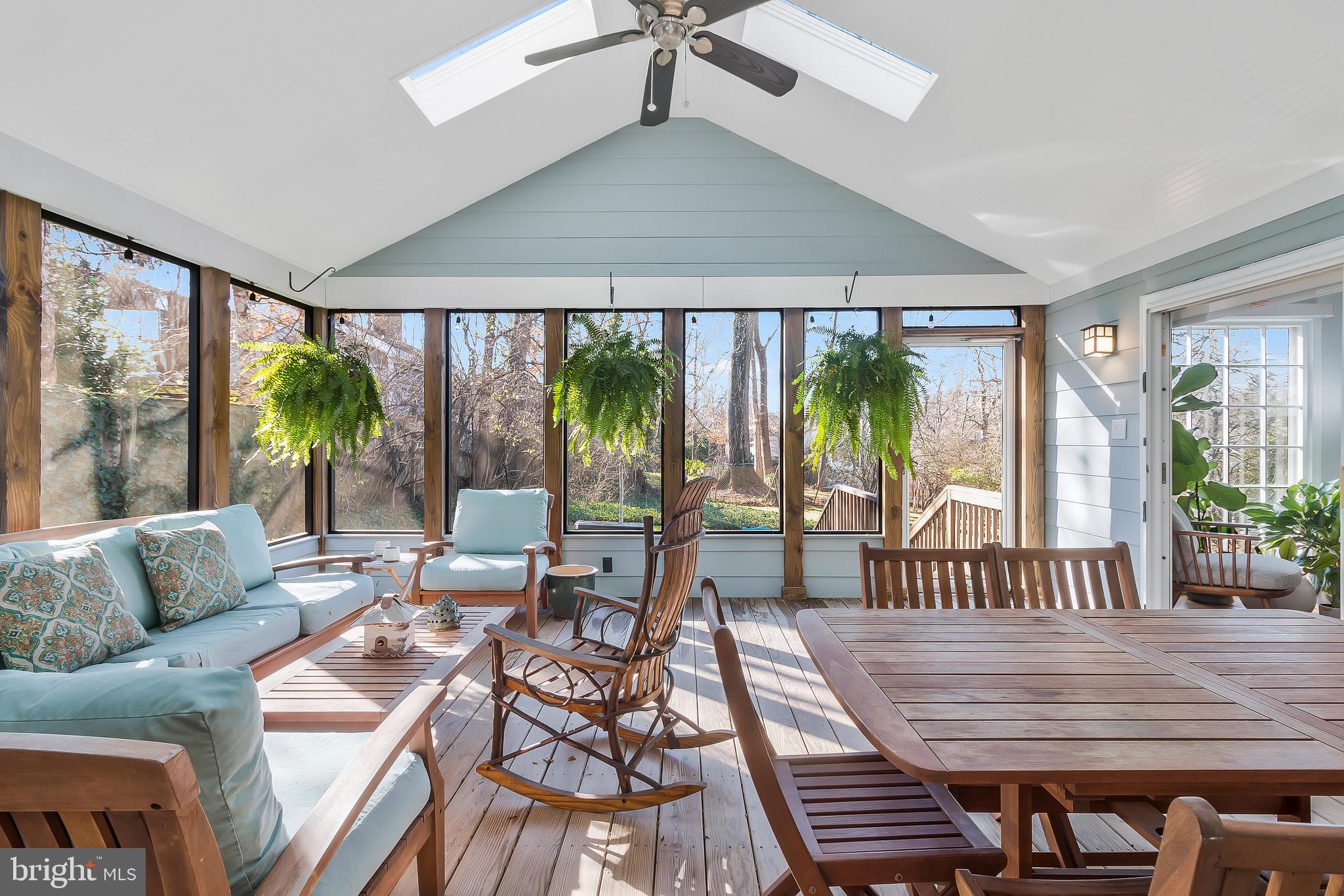 ROLLINGWOOD - Residential