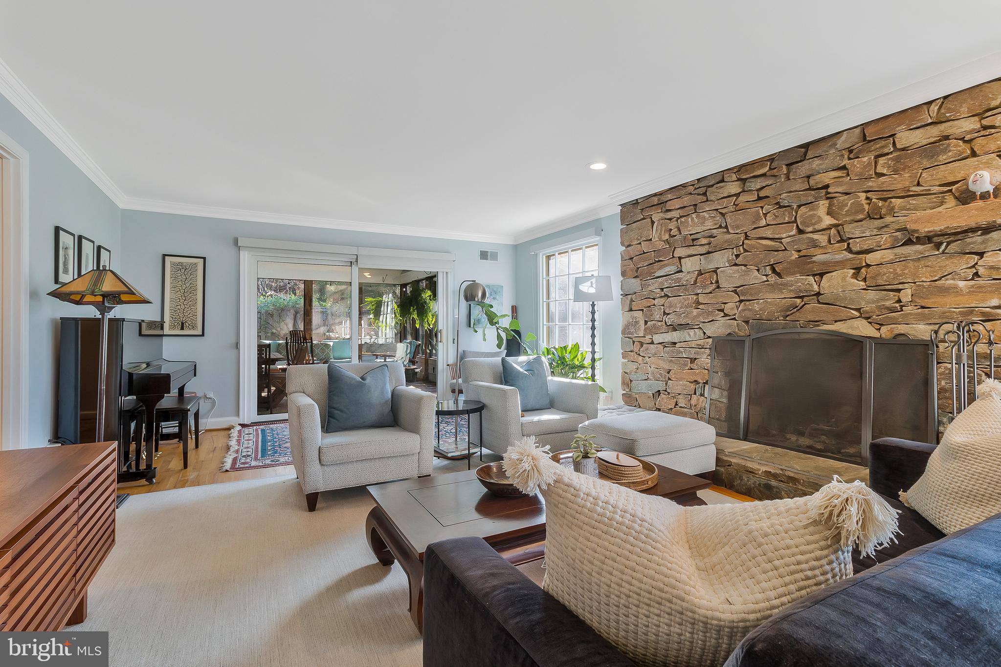 ROLLINGWOOD - Residential