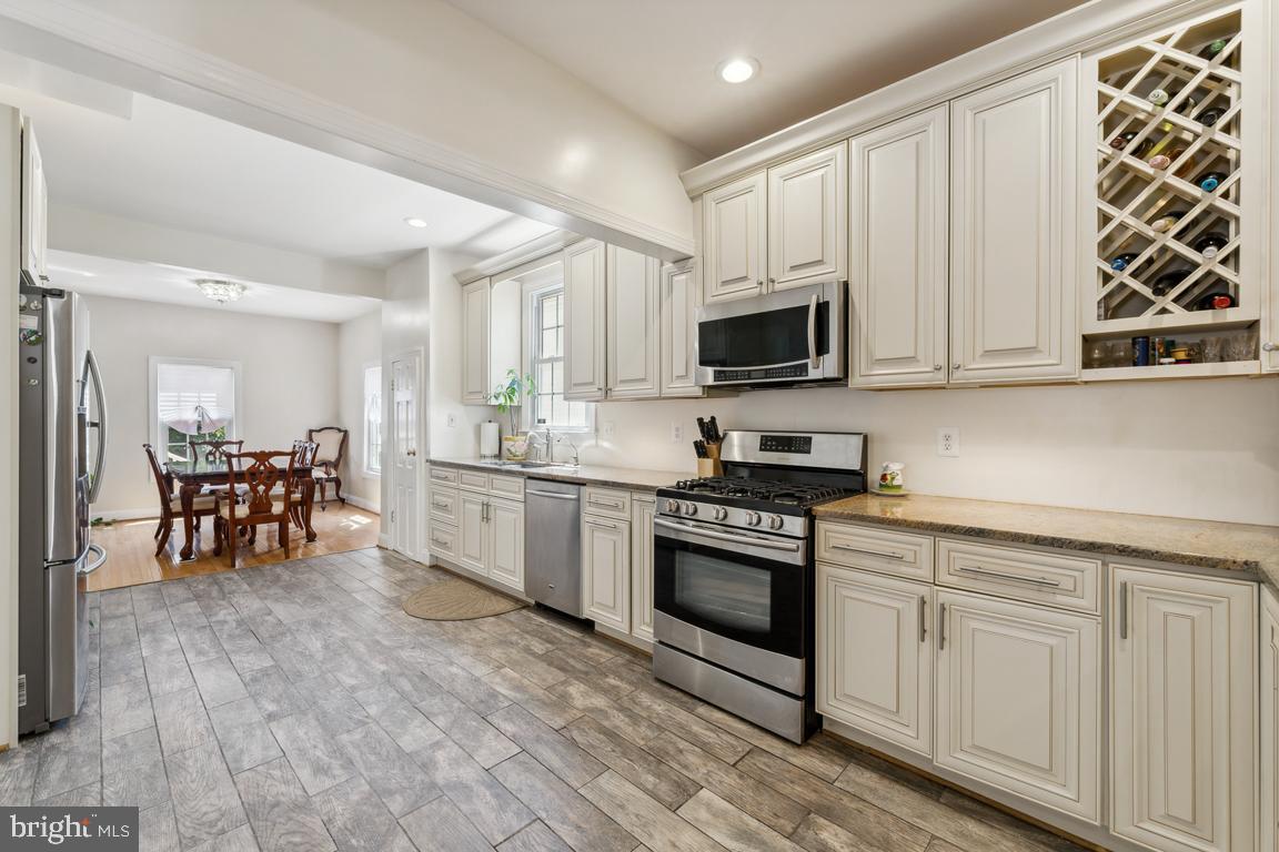 2034 S SHIRLINGTON ROAD