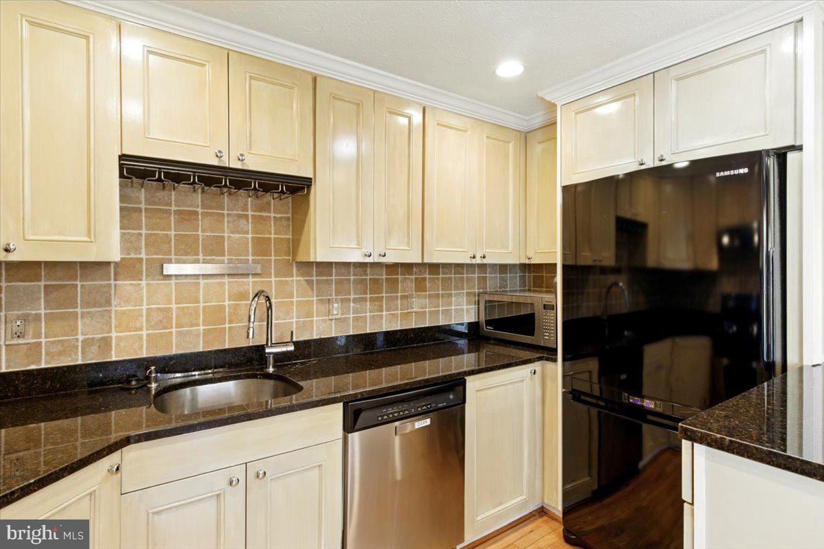 NAUCK - Residential Lease