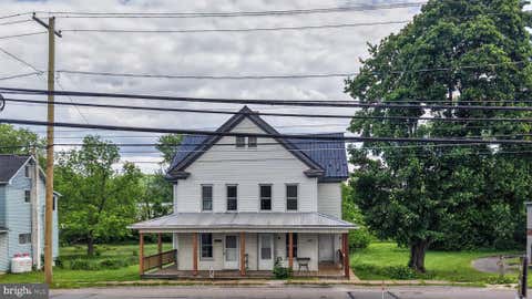 Townhouse For Sale - 3666 N Old Trl<br/> SHAMOKIN DAM, PA 17876