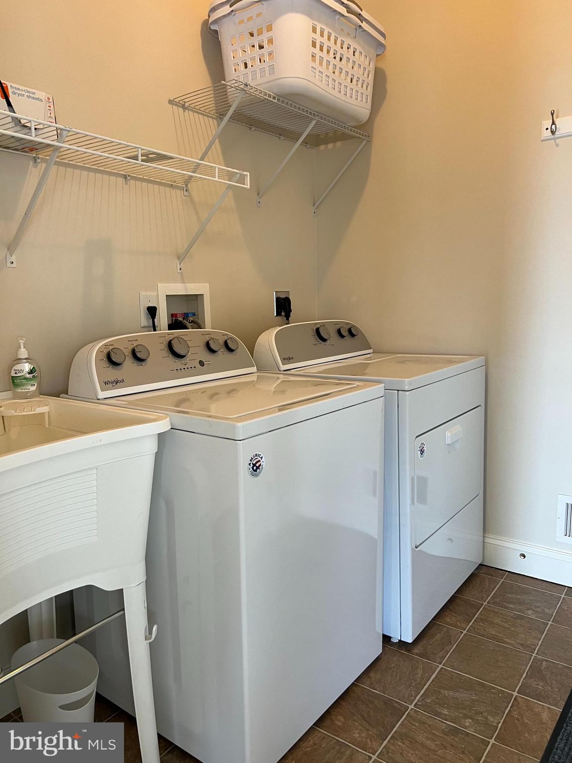 RIVERSIDE - Residential