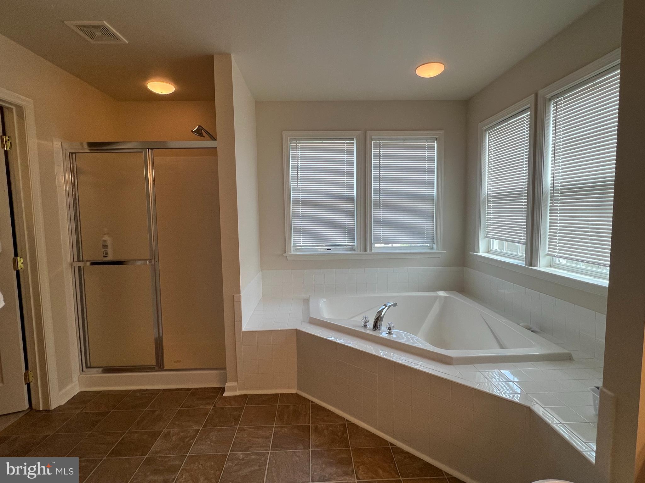 RIVERSIDE - Residential