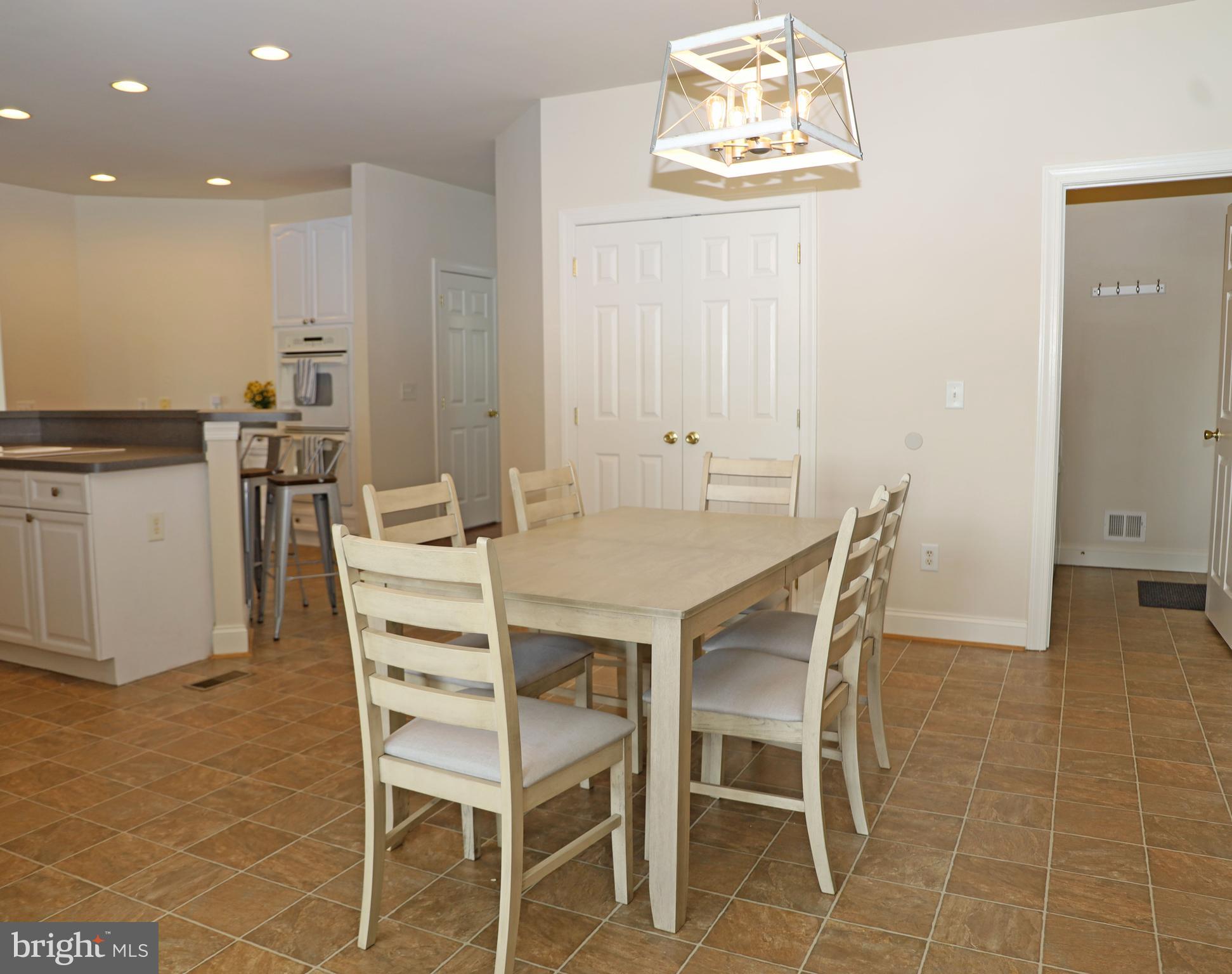 RIVERSIDE - Residential