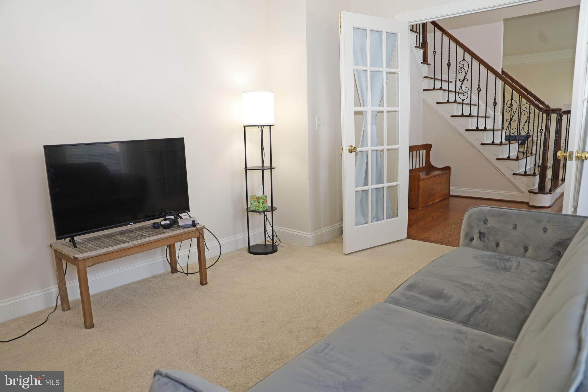 RIVERSIDE - Residential