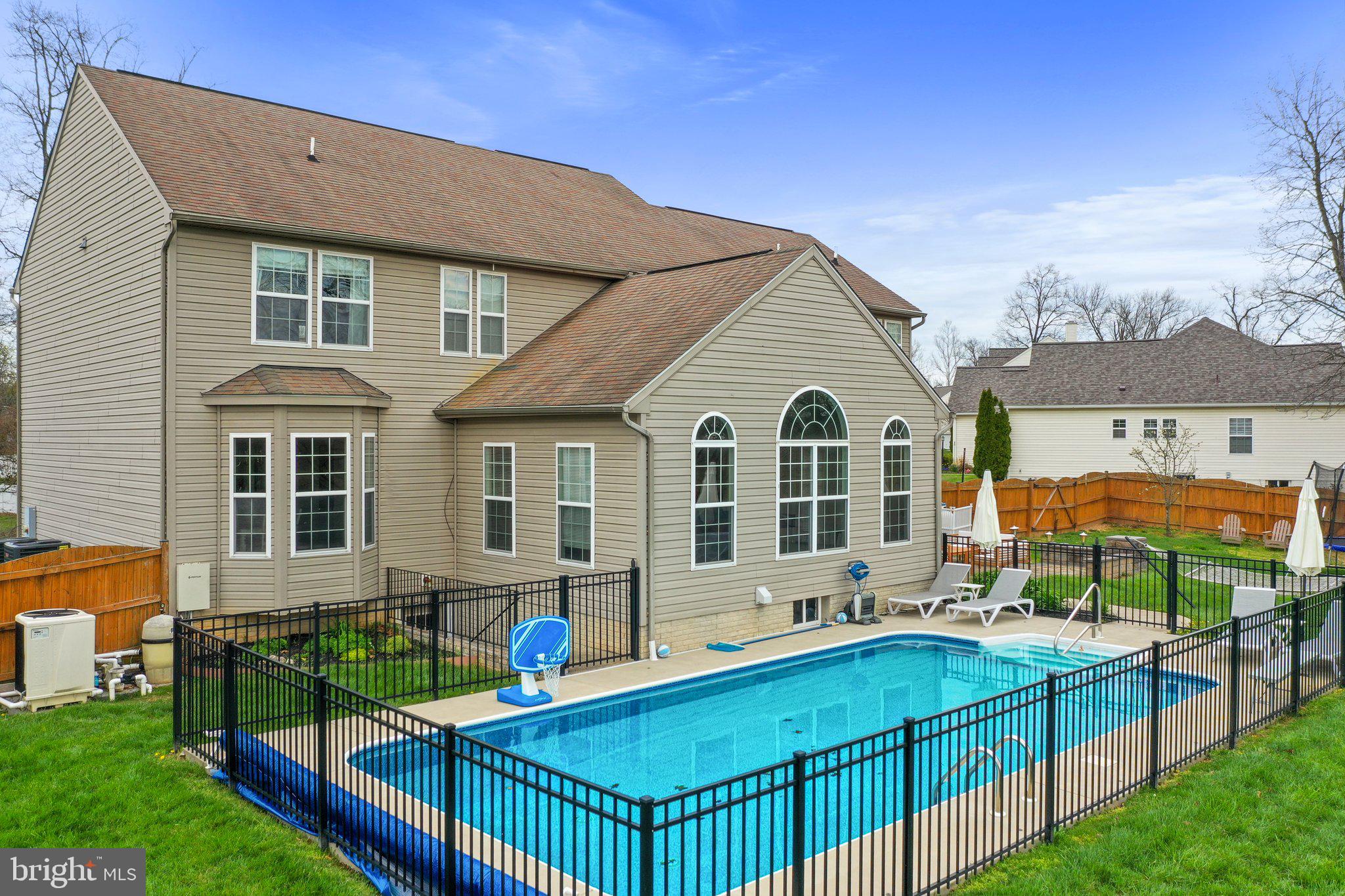 RIVERSIDE - Residential