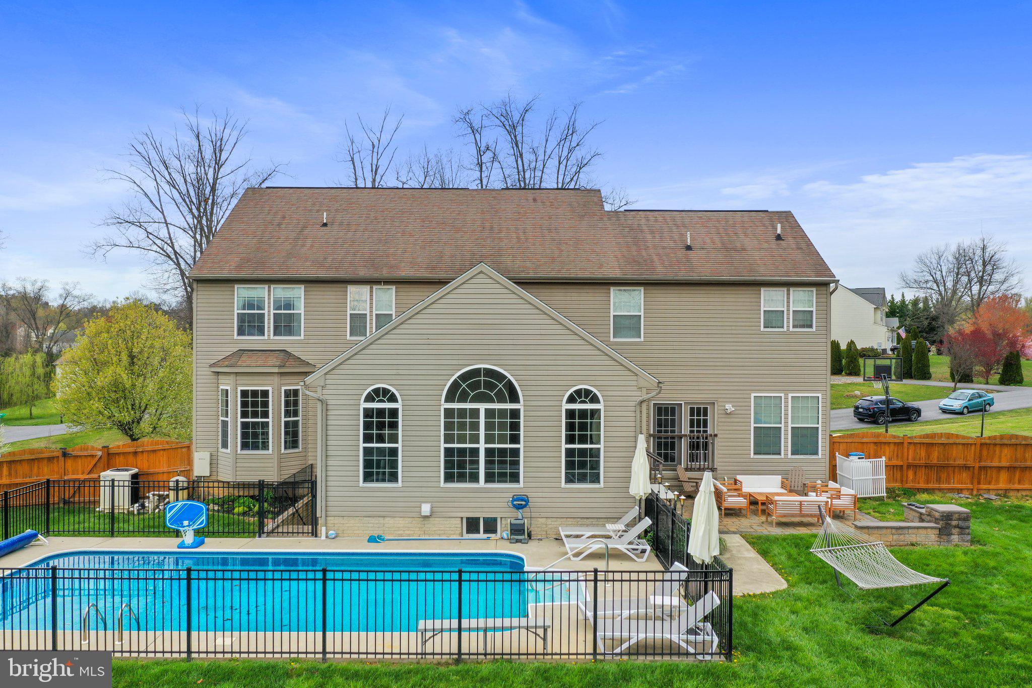 RIVERSIDE - Residential