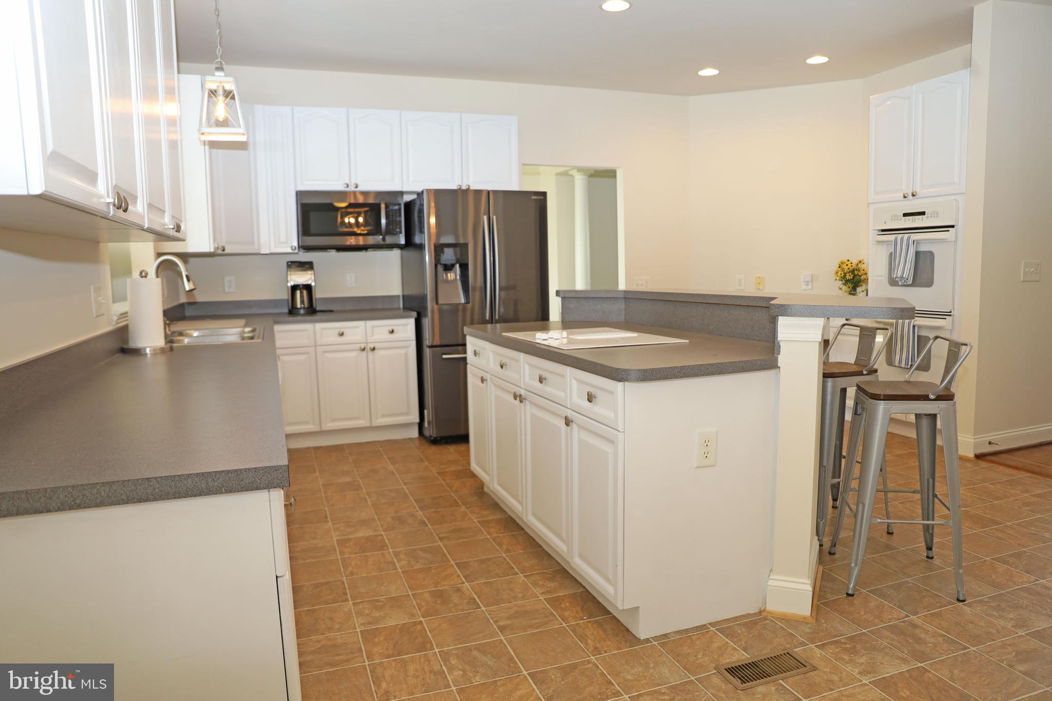 RIVERSIDE - Residential