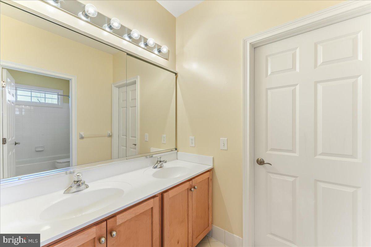 ESTS AT CHADDS FORD - Residential