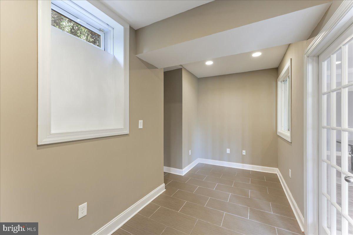 ESTS AT CHADDS FORD - Residential