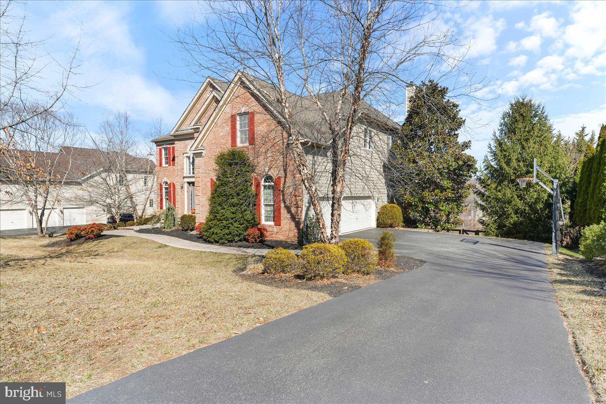 ESTS AT CHADDS FORD - Residential