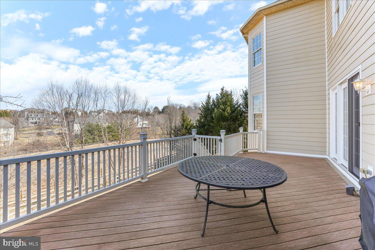 ESTS AT CHADDS FORD - Residential