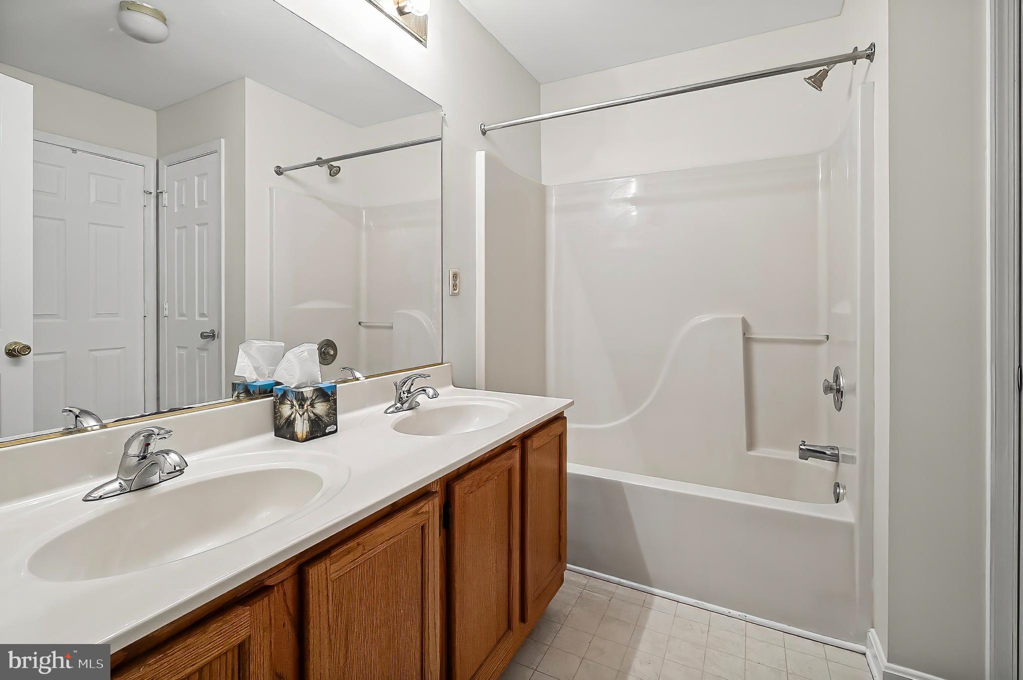 ST CLAIR - Residential