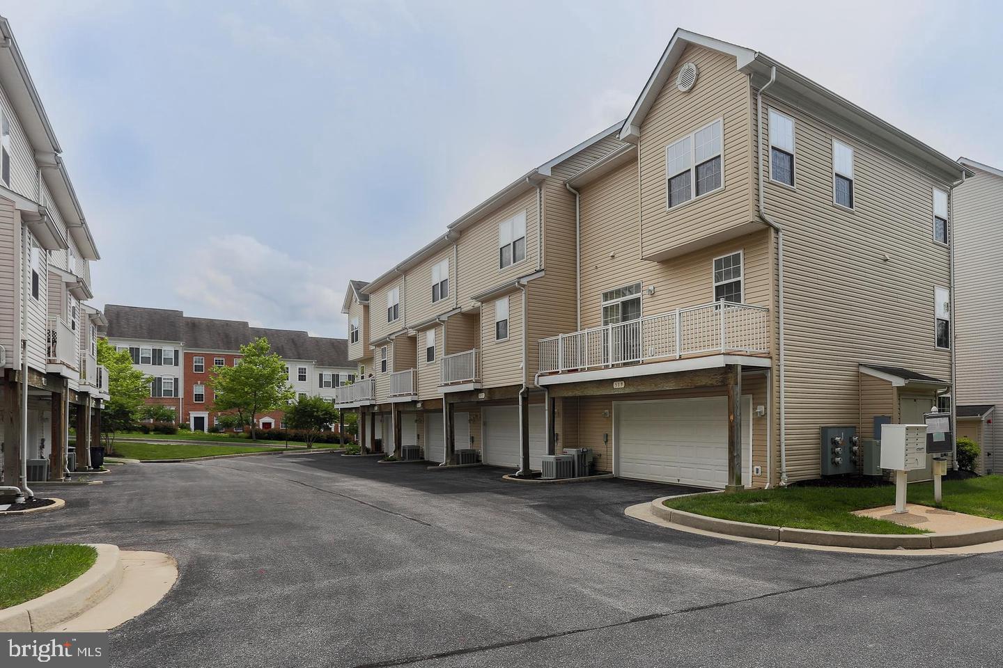 519 ENSEMBLE COURT