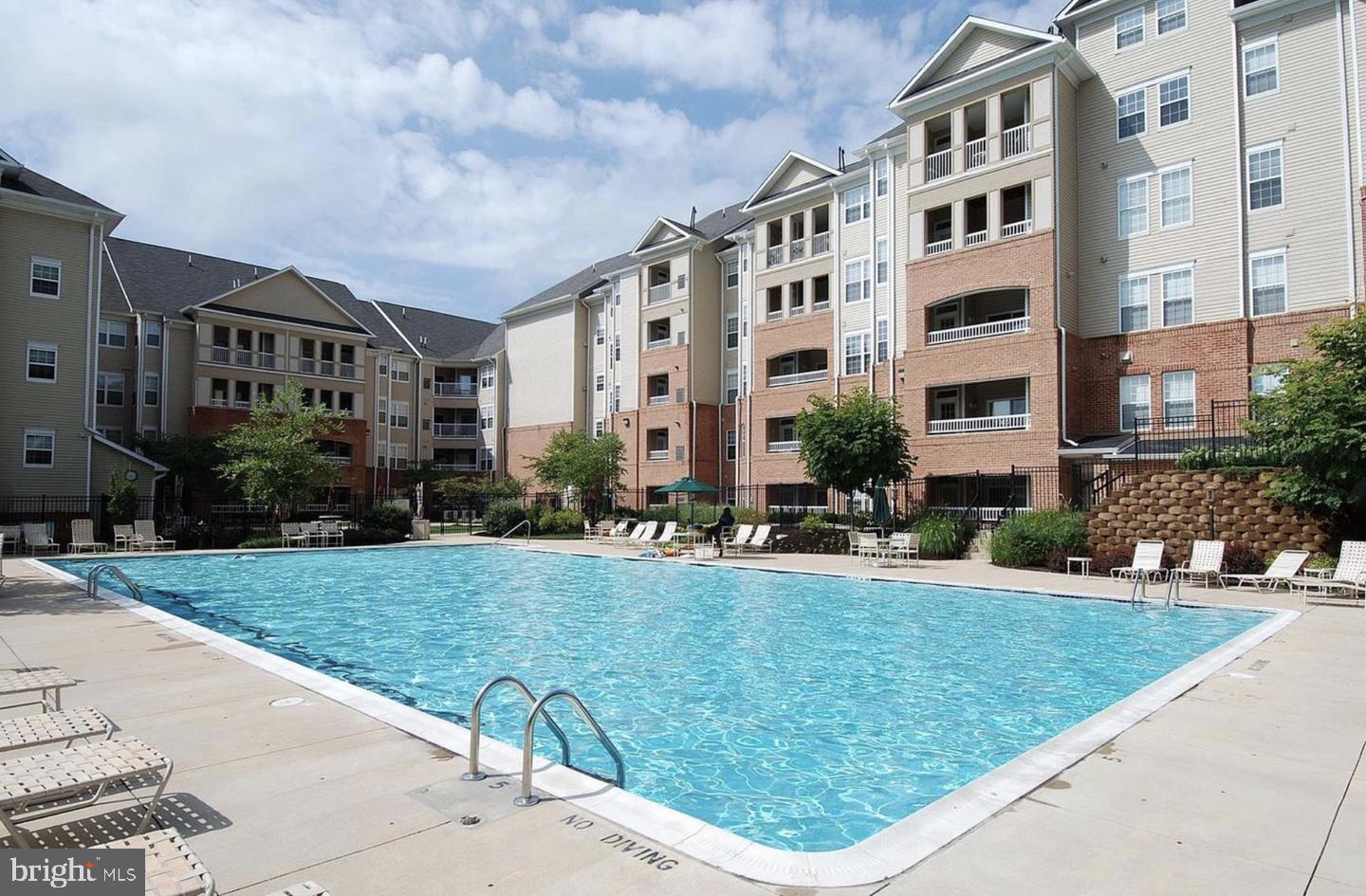 519 ENSEMBLE COURT
