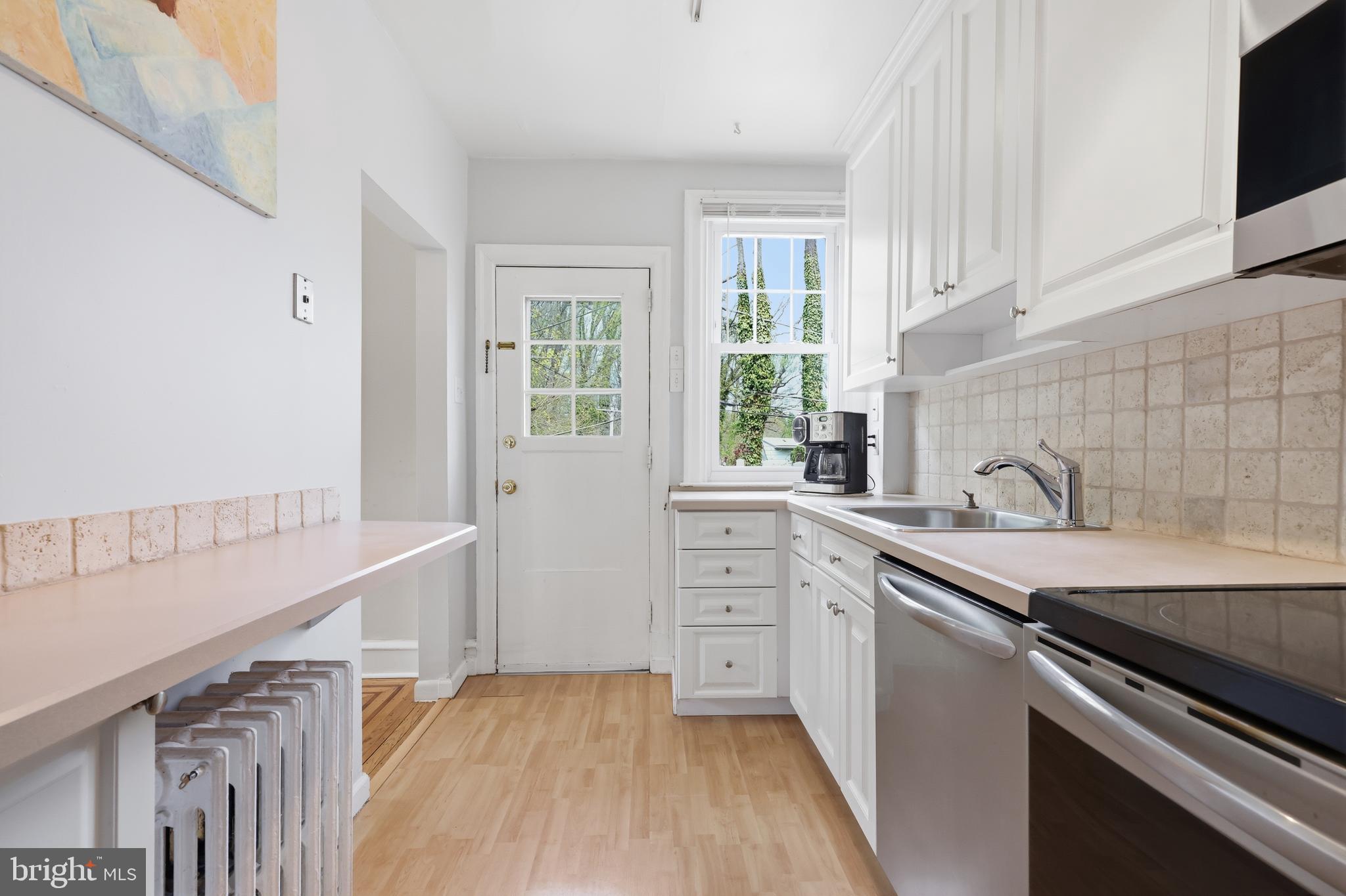 CHELTEN HILLS - Residential