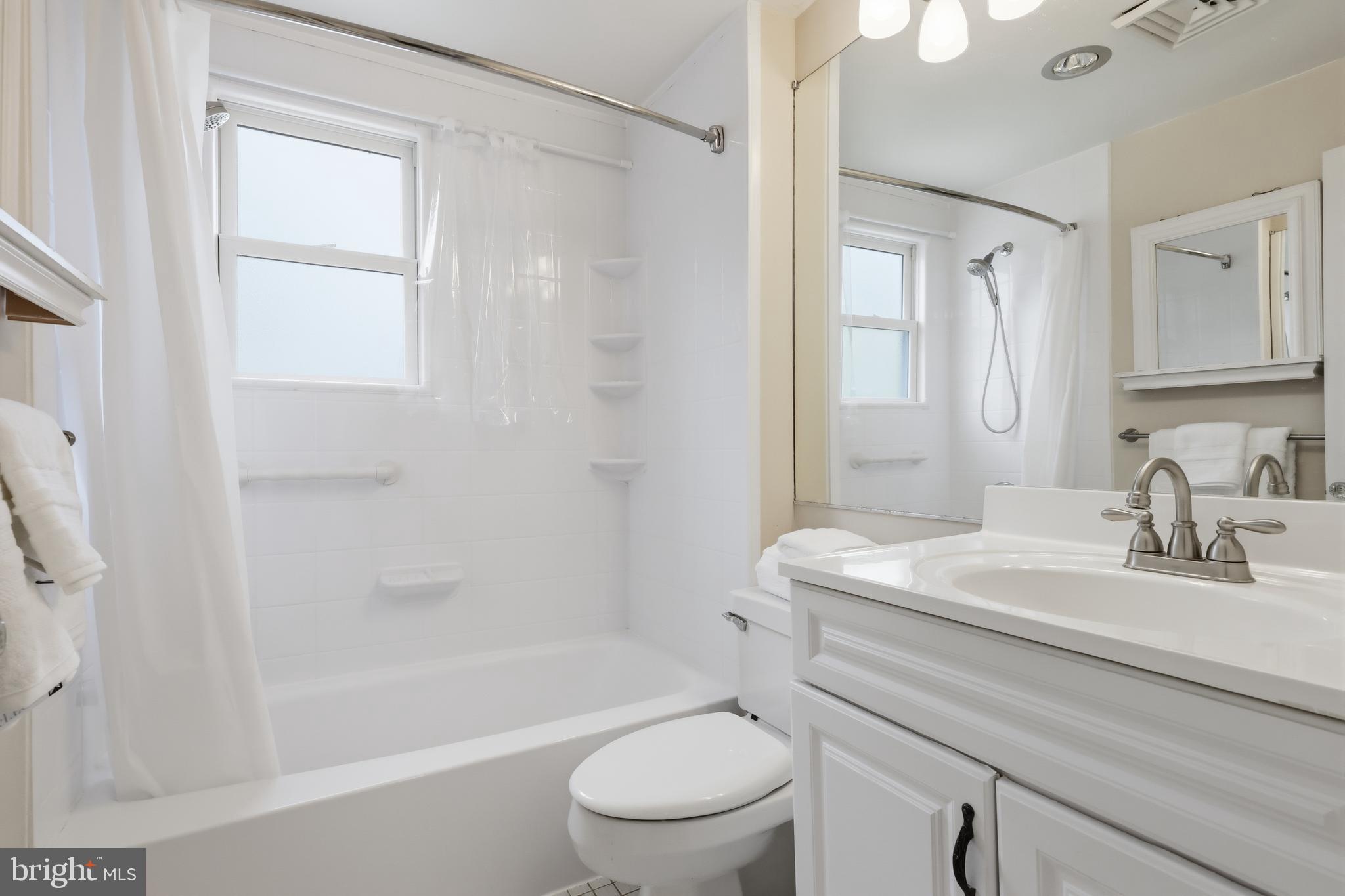 CHELTEN HILLS - Residential