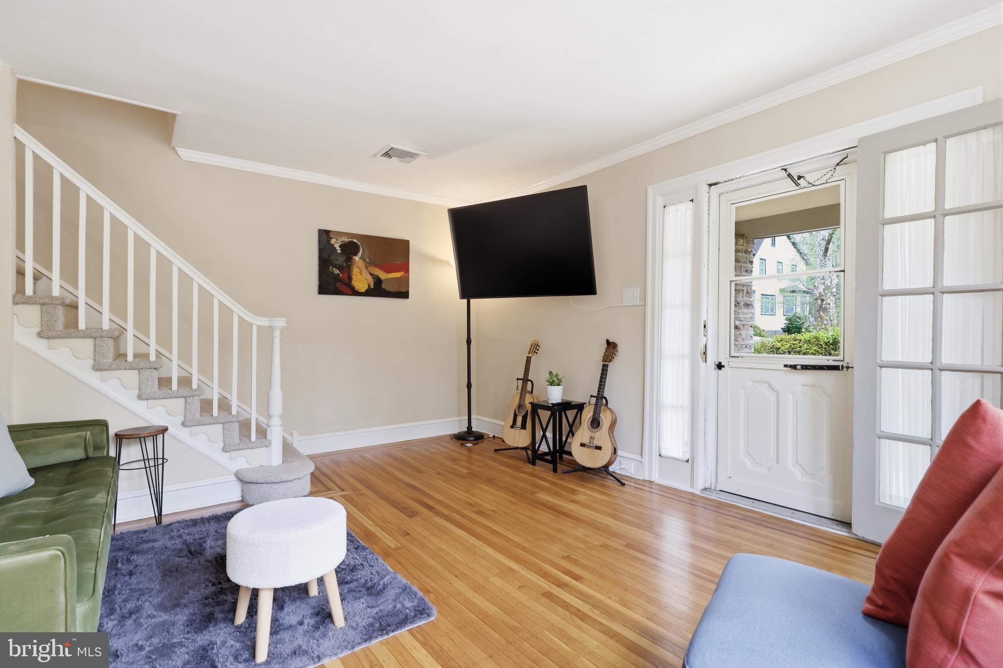 CHELTEN HILLS - Residential