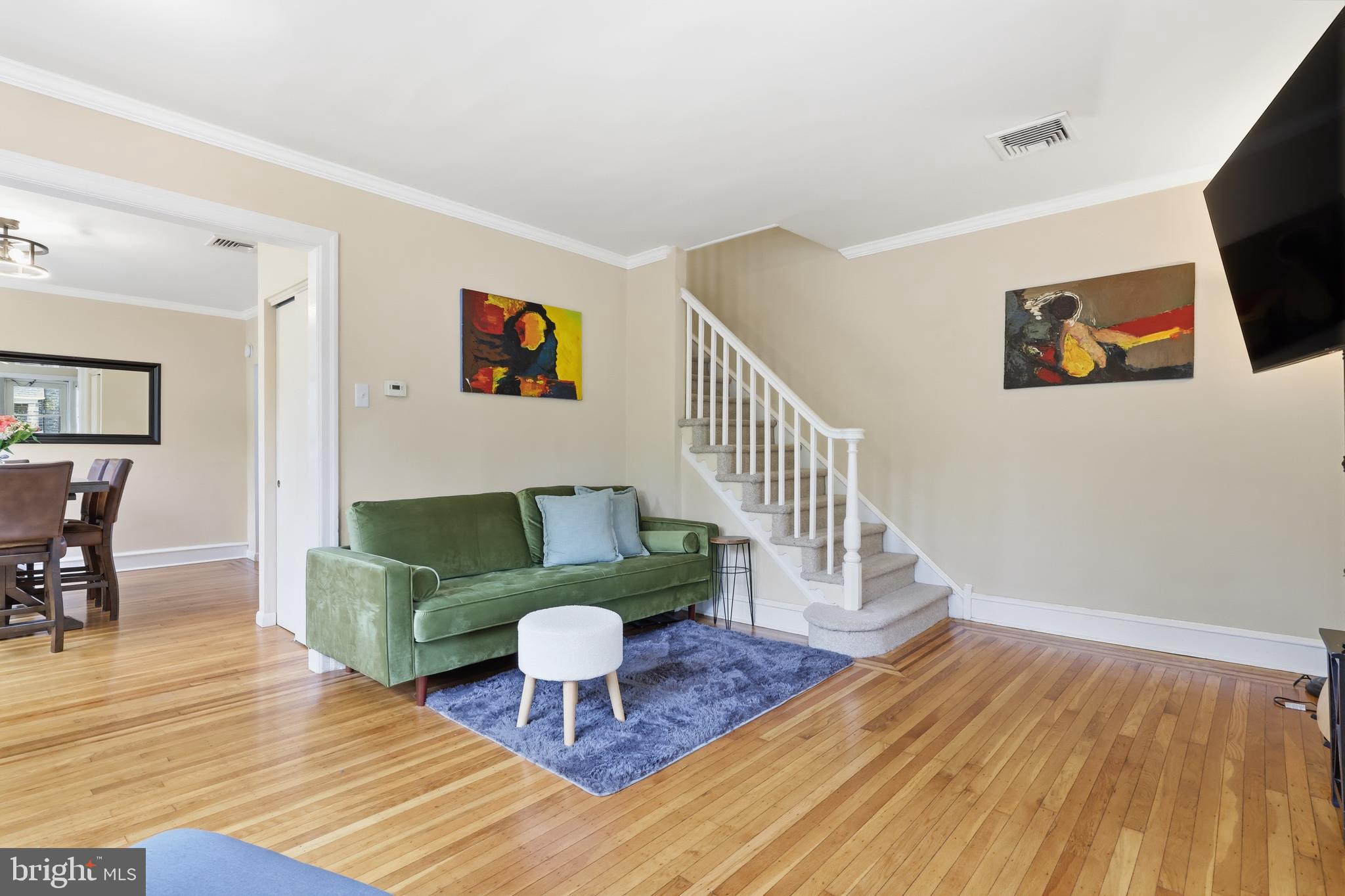 CHELTEN HILLS - Residential