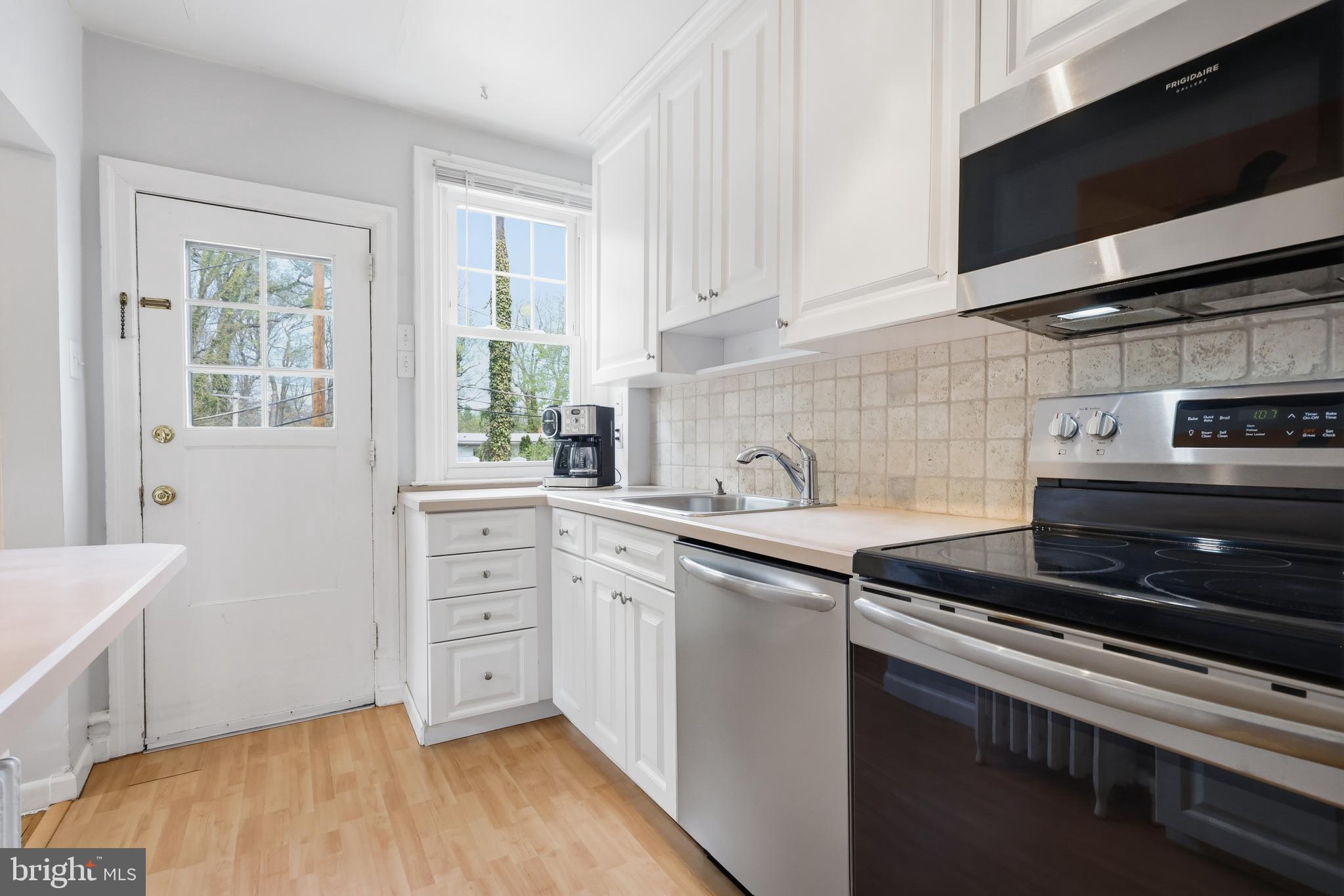 CHELTEN HILLS - Residential