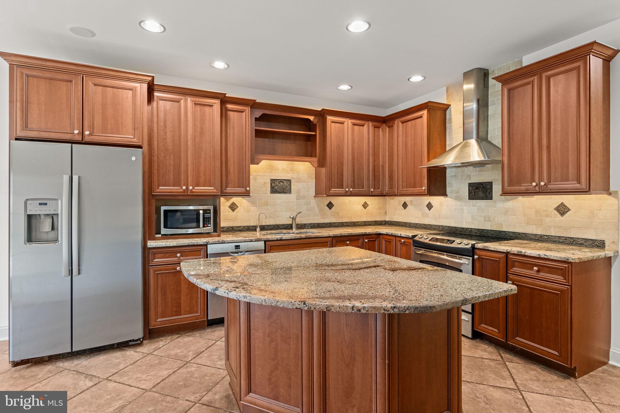 BLUE BELL CC - Residential