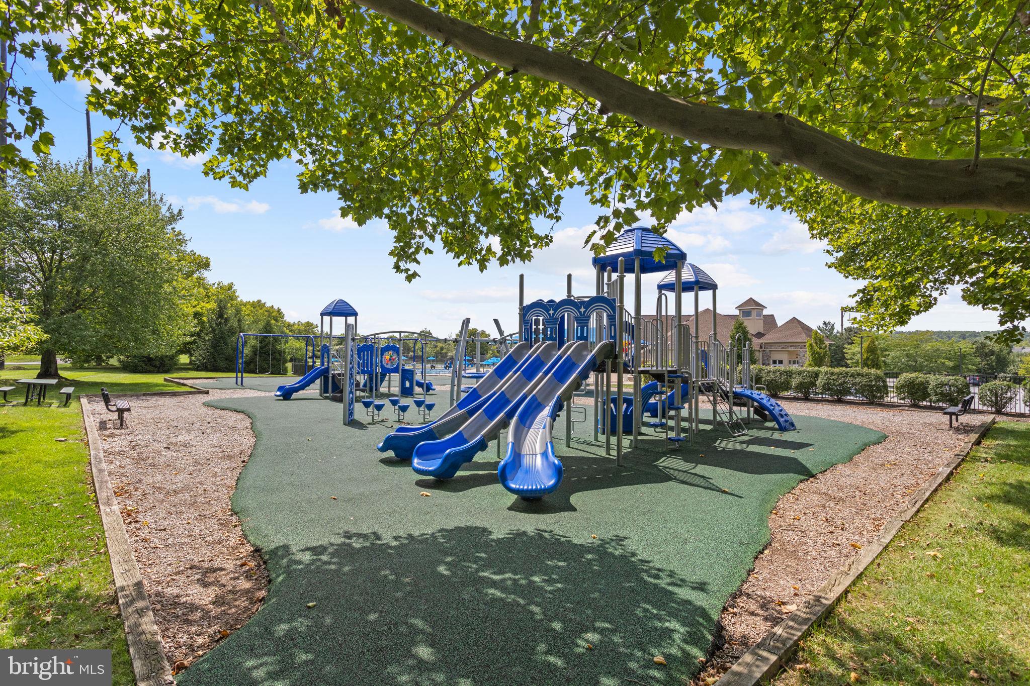 BLUE BELL CC - Residential