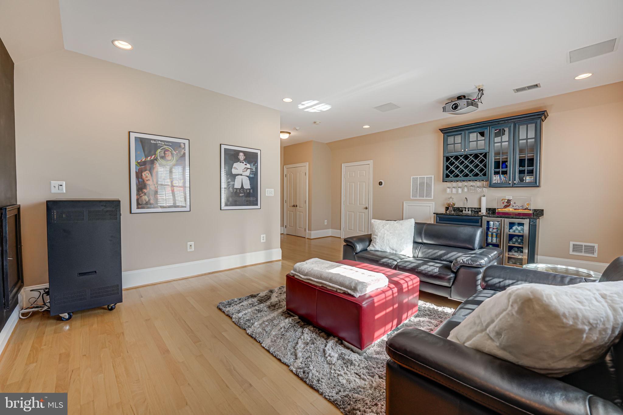 EVANS FARM - Residential