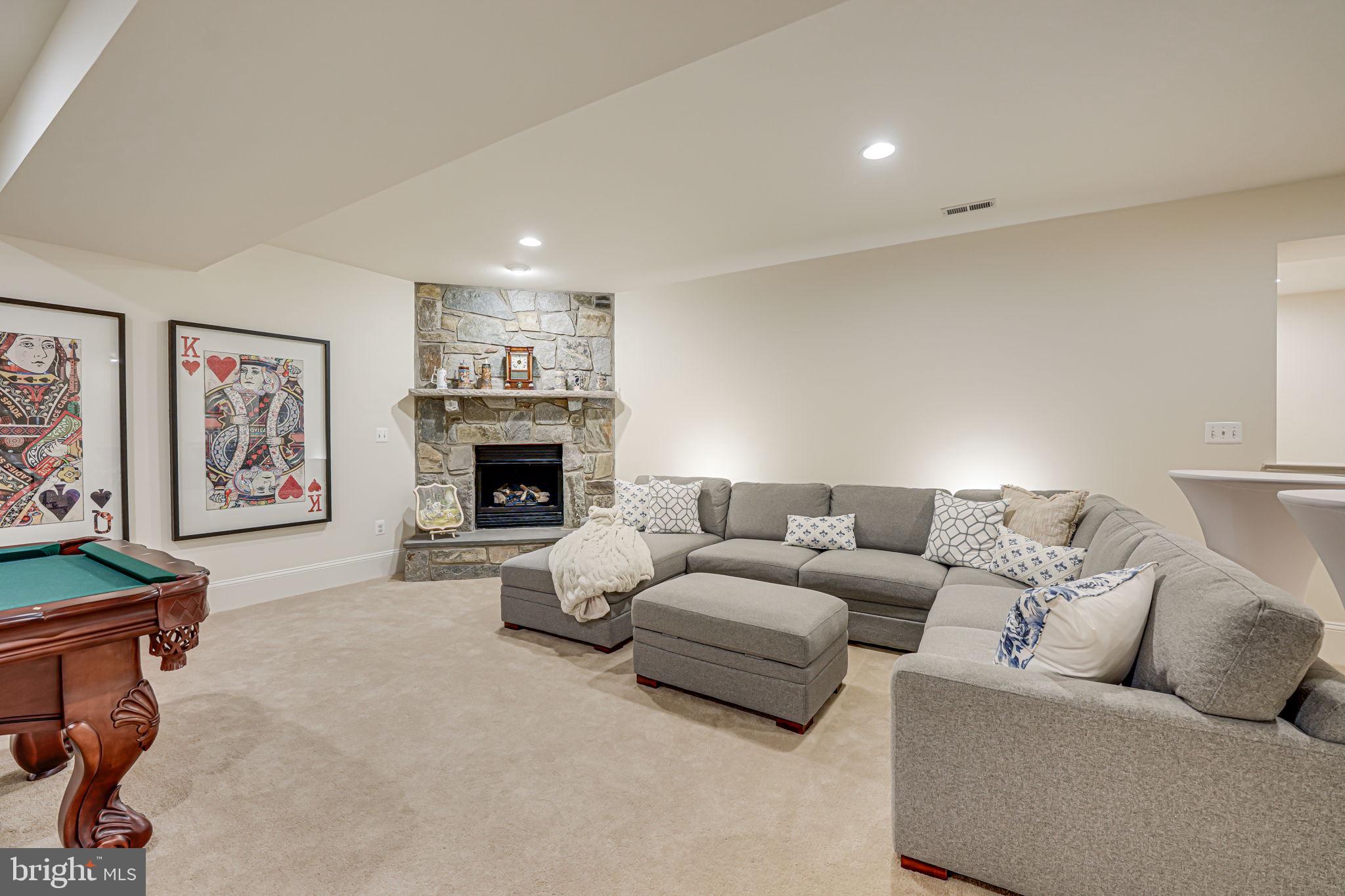 EVANS FARM - Residential