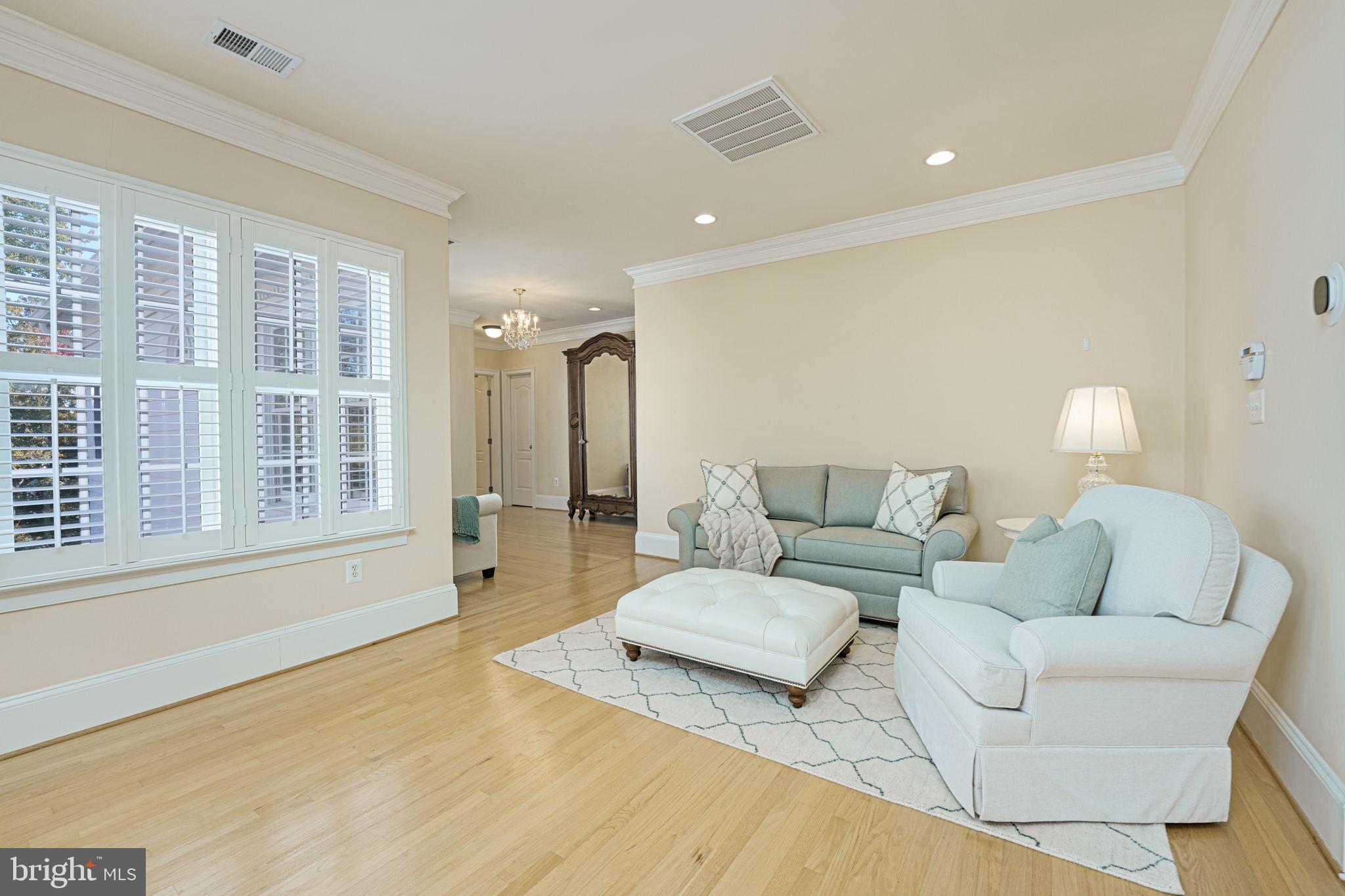 EVANS FARM - Residential