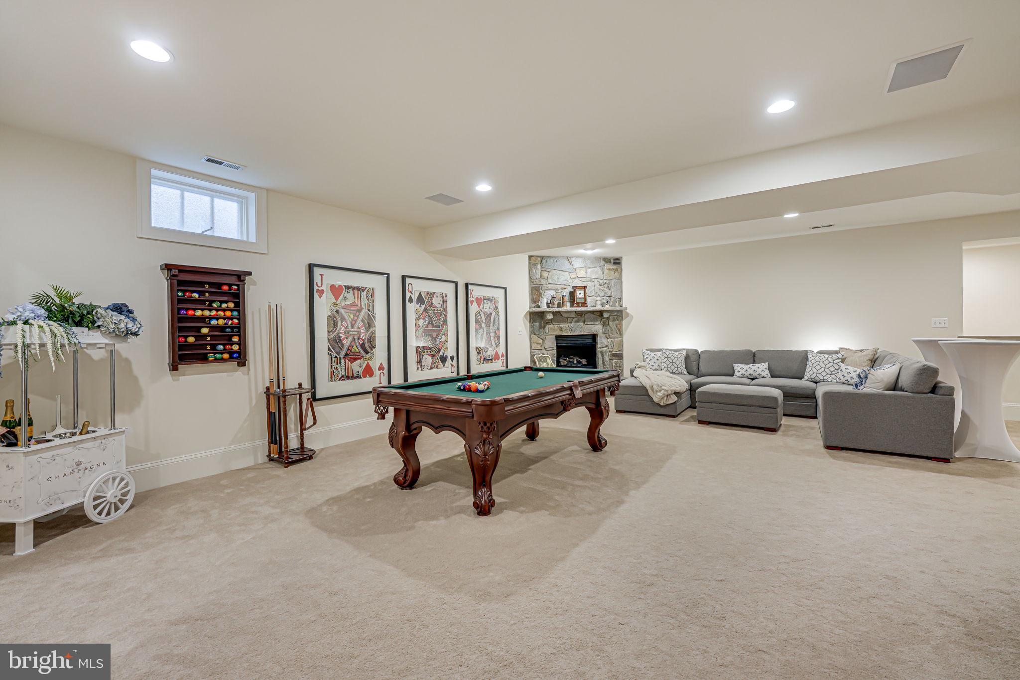 EVANS FARM - Residential