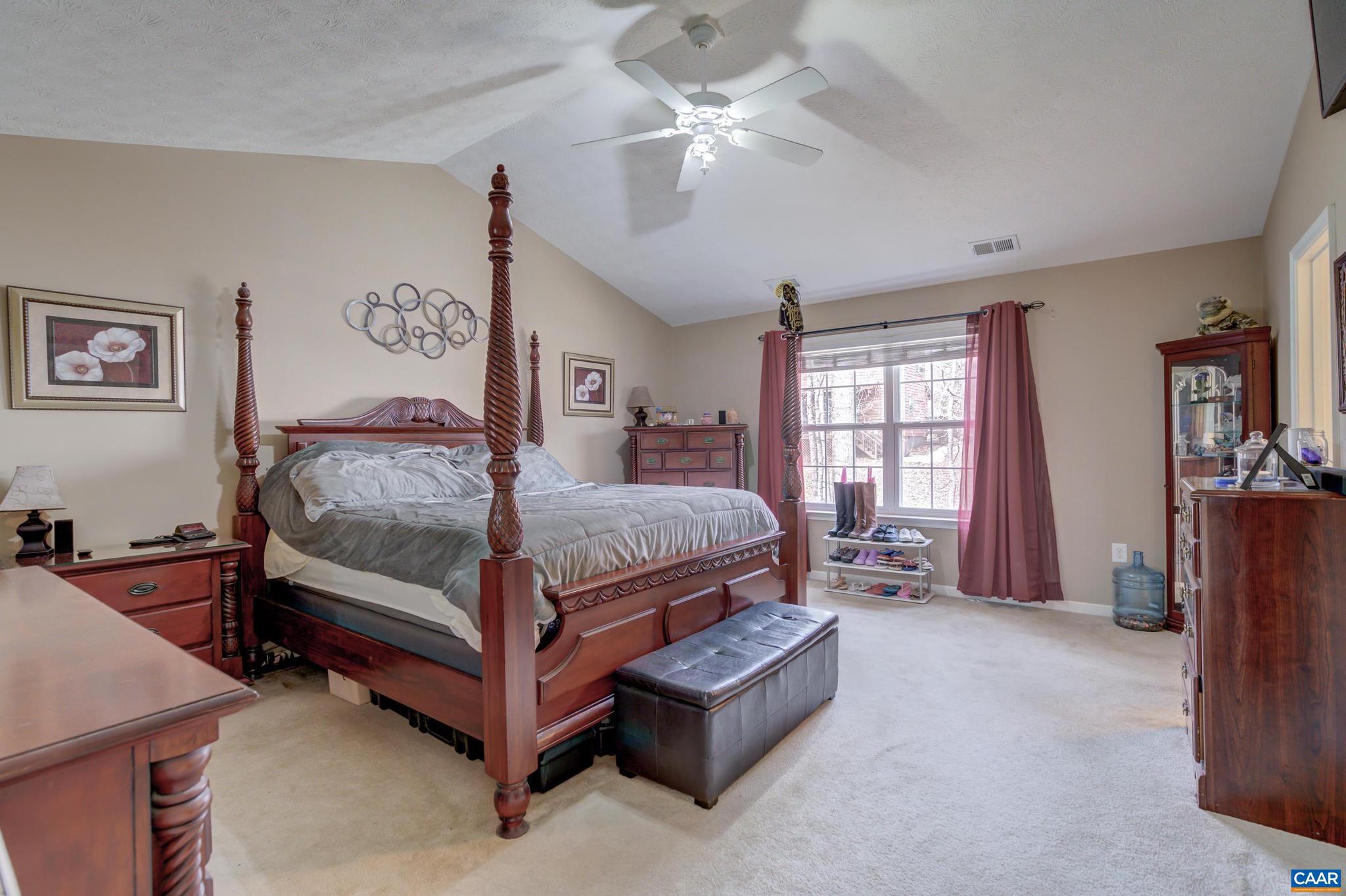 LAKE LANDOR - Residential