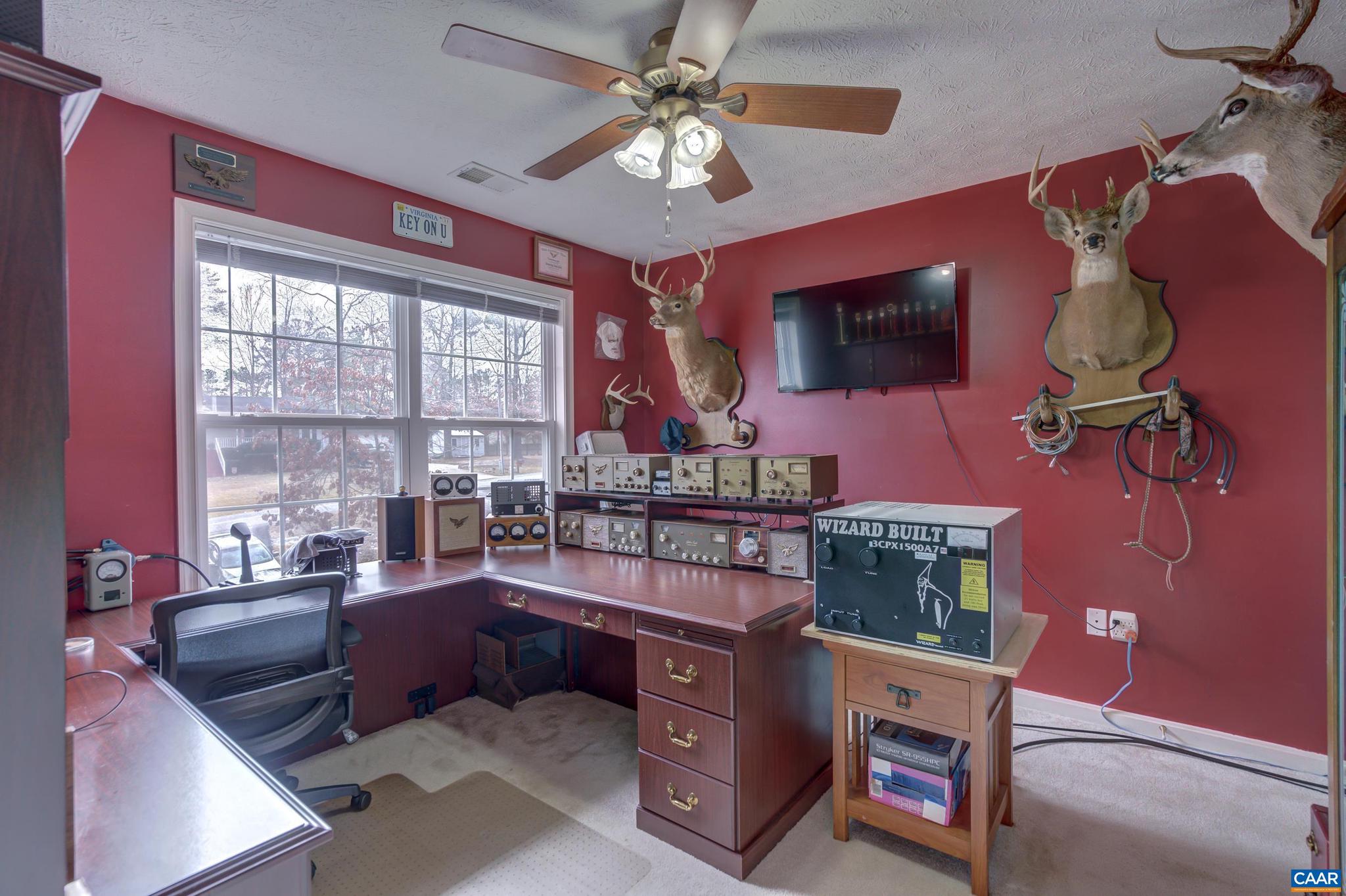 LAKE LANDOR - Residential