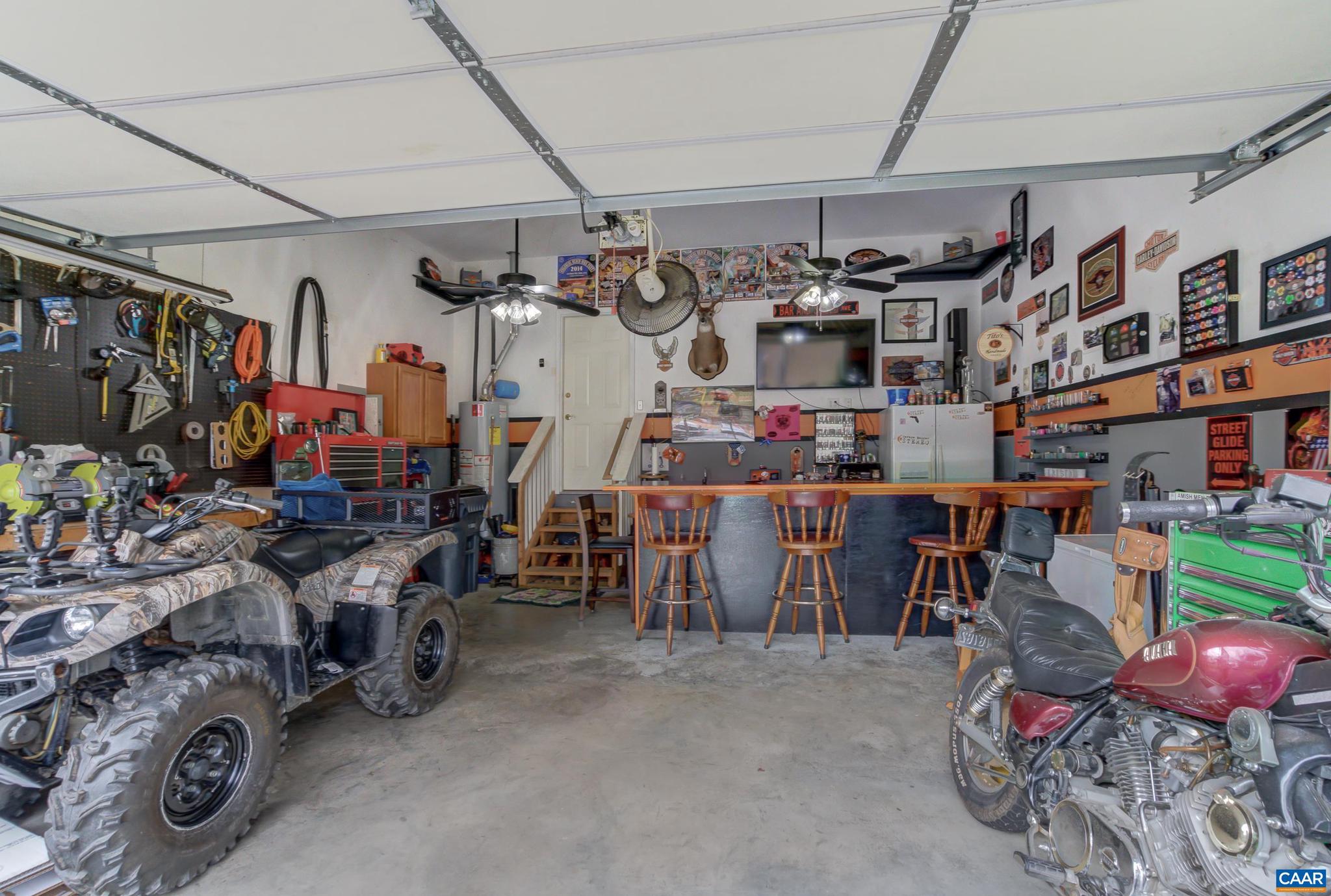 LAKE LANDOR - Residential