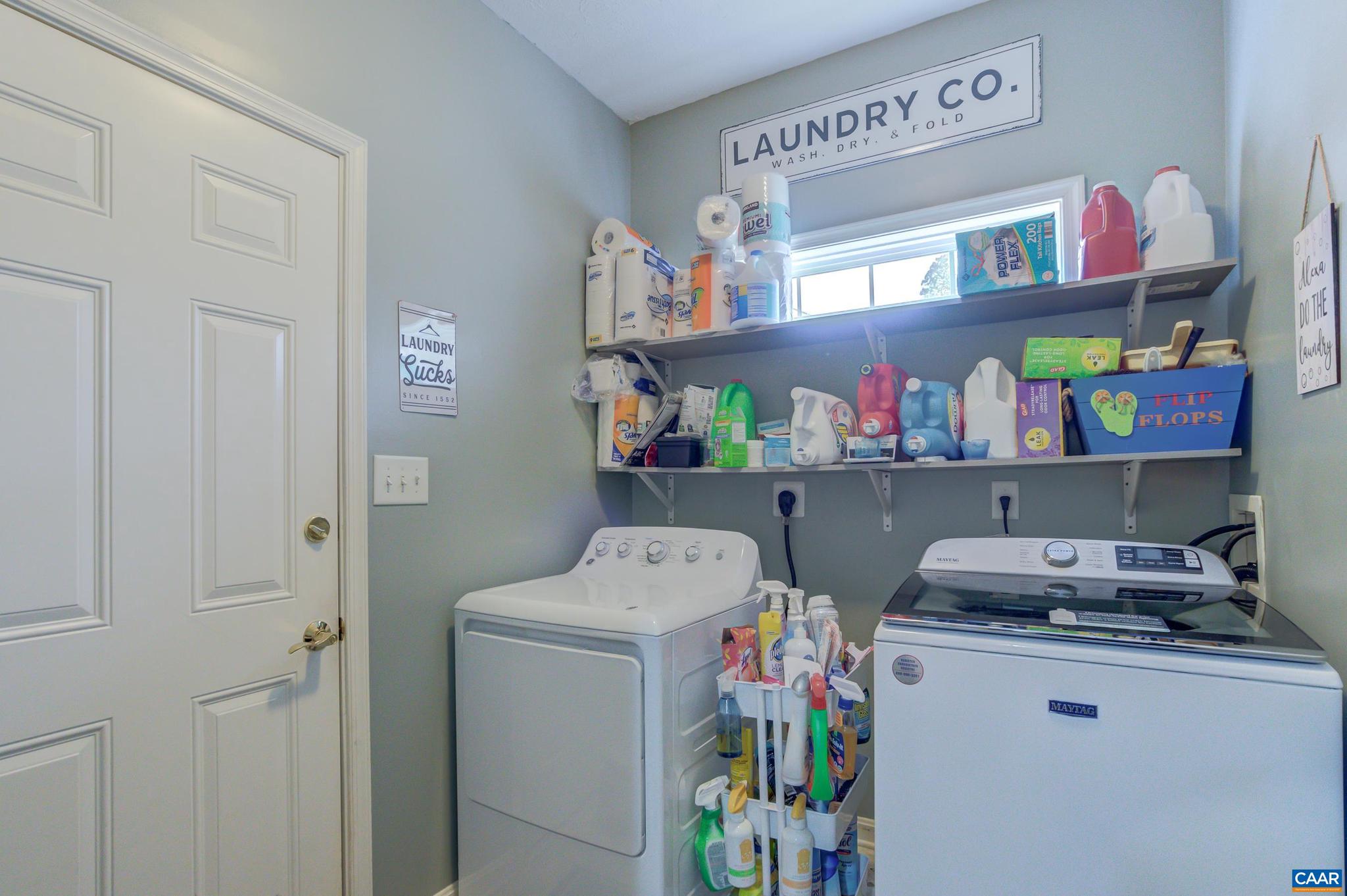 LAKE LANDOR - Residential