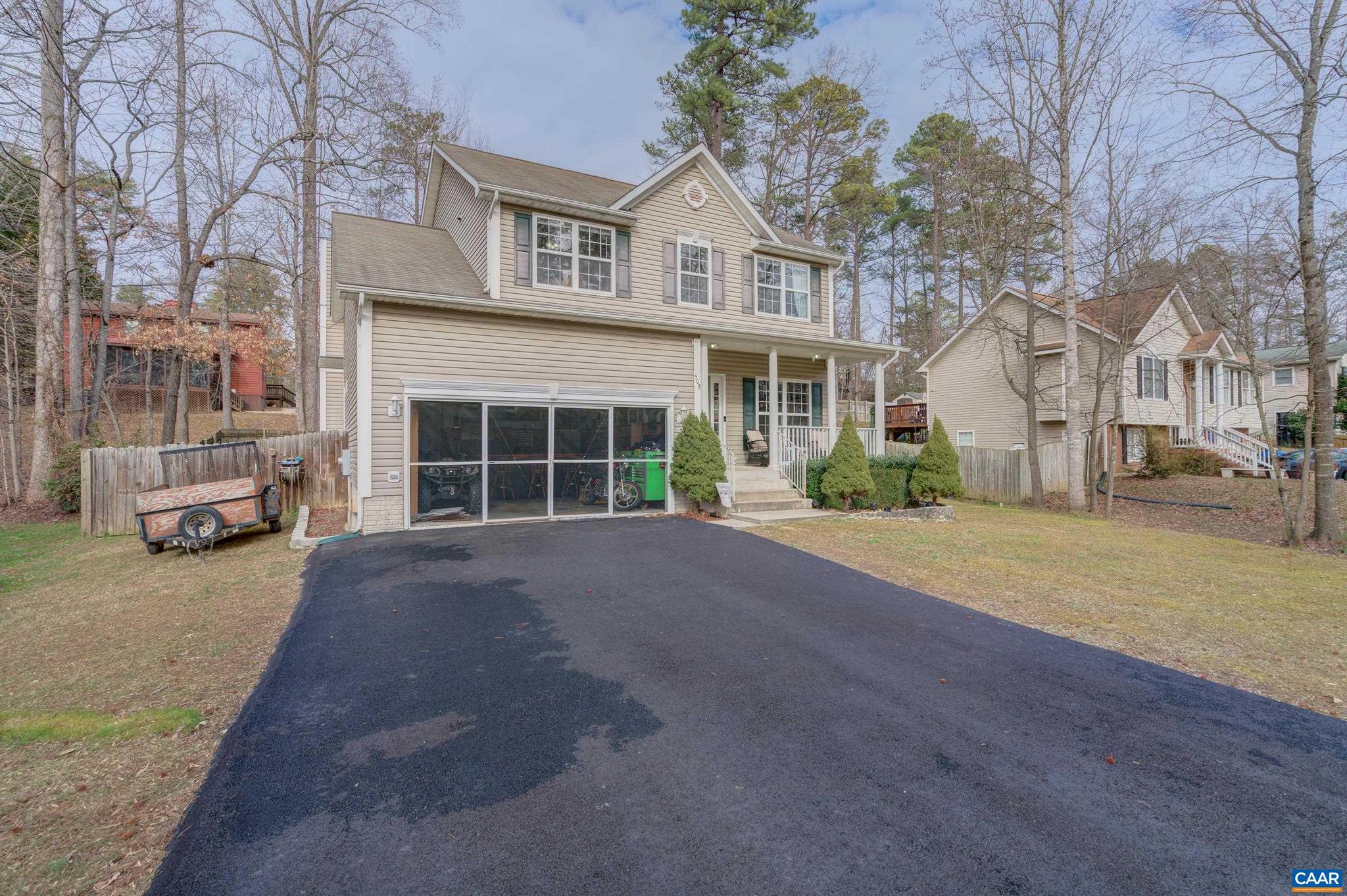 LAKE LANDOR - Residential