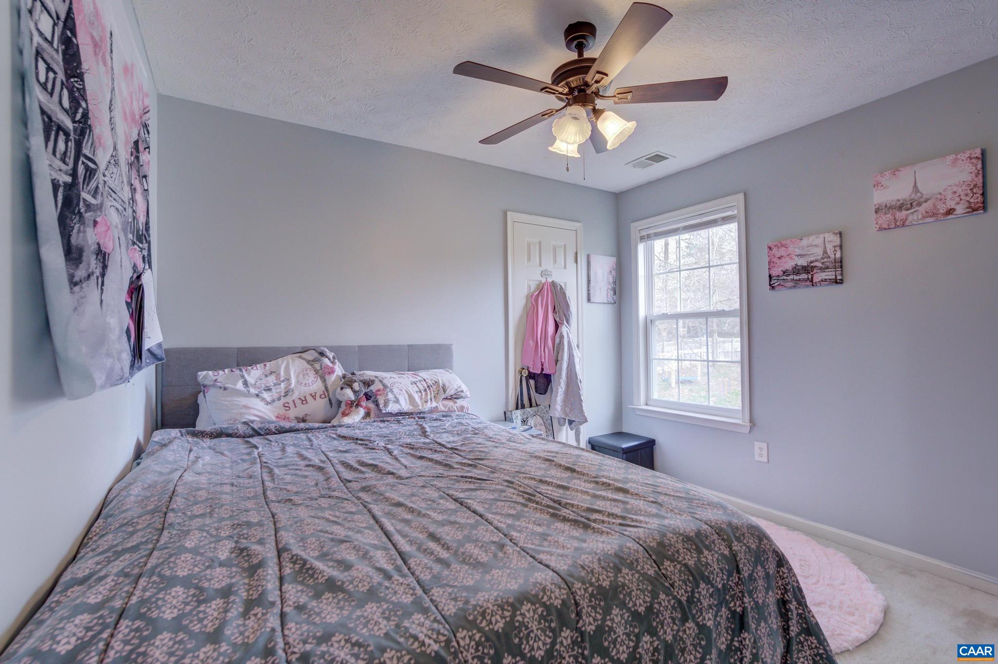 LAKE LANDOR - Residential