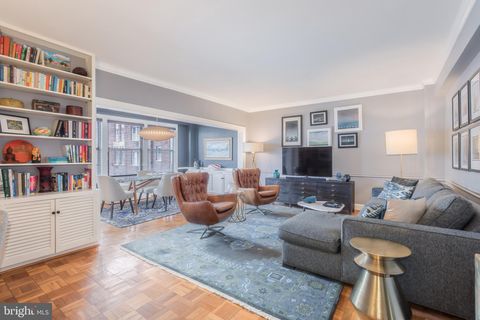 4000 CATHEDRAL AVENUE NW 642B WASHINGTON DC 20016