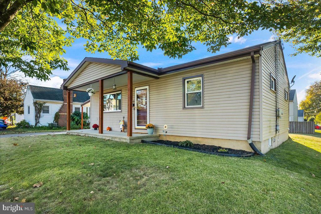 Photo of 509 Worth Street, LEBANON, PA 17042 (MLS # PALN2023090)