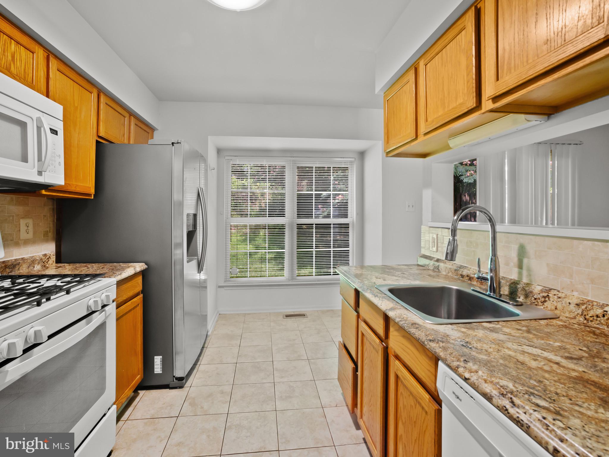 SUMMIT CREEK - Residential