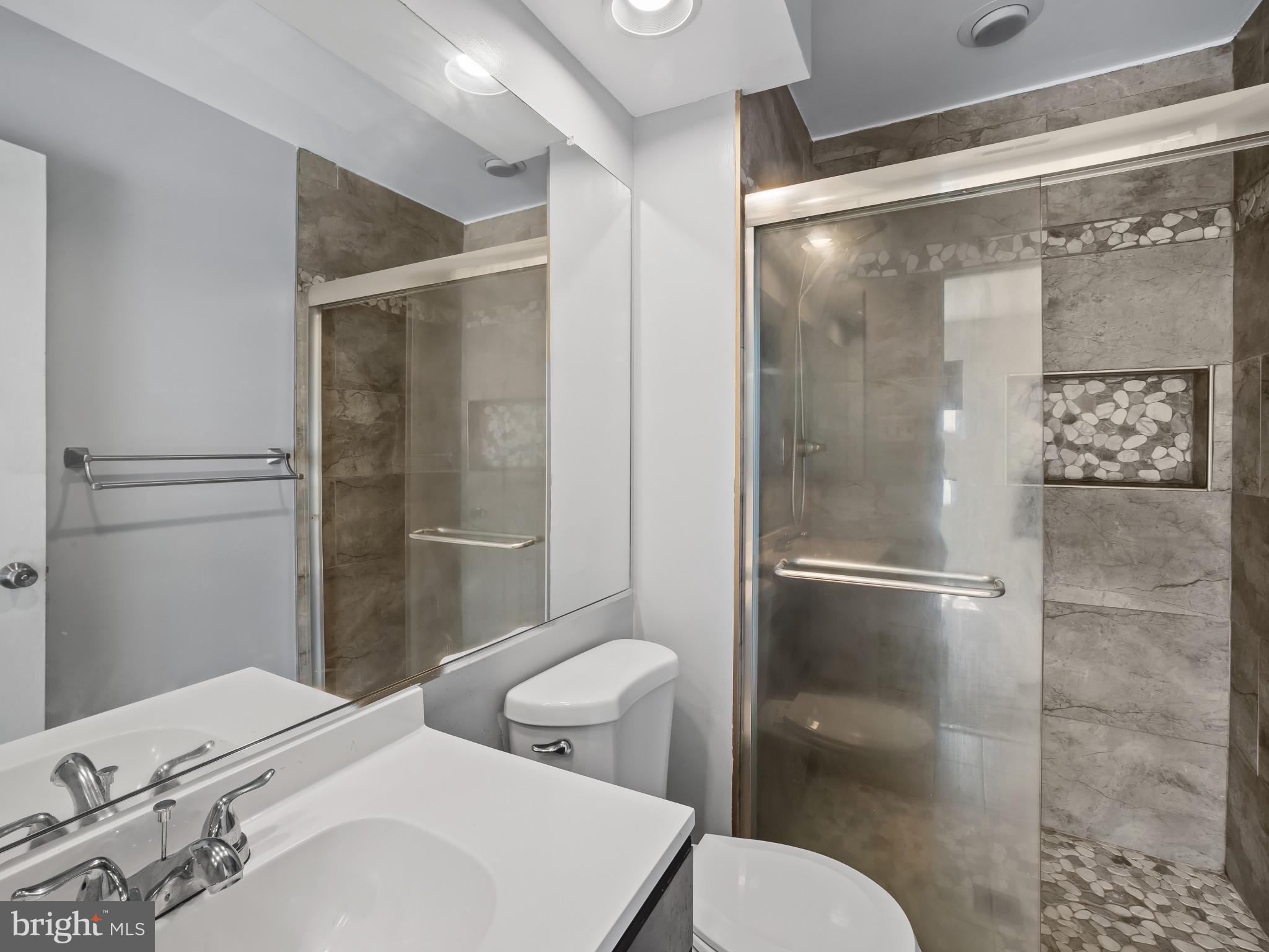 SUMMIT CREEK - Residential