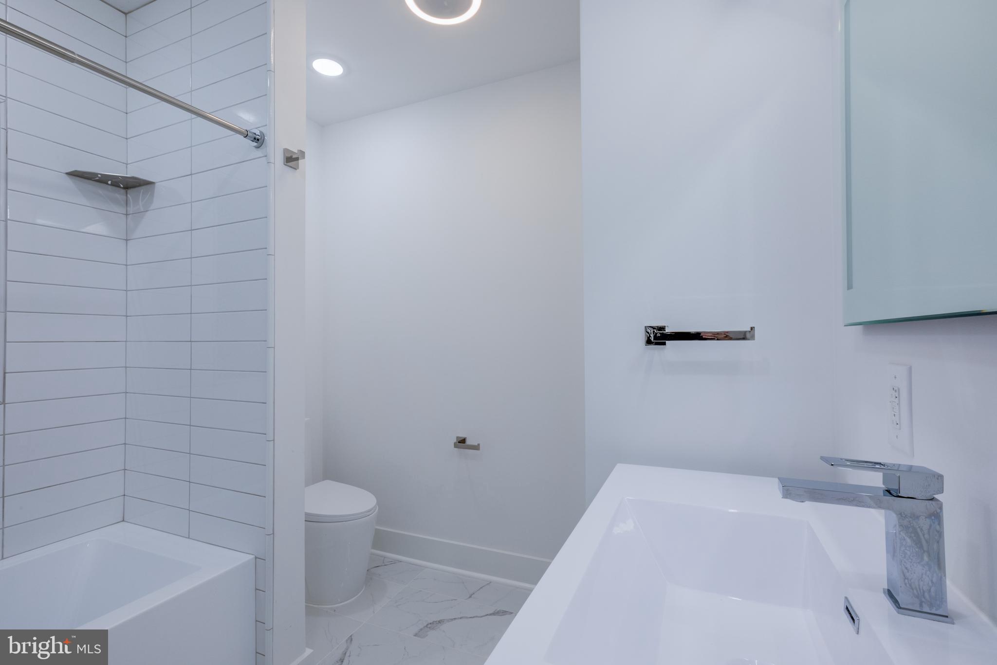 OLDE KENSINGTON - Residential