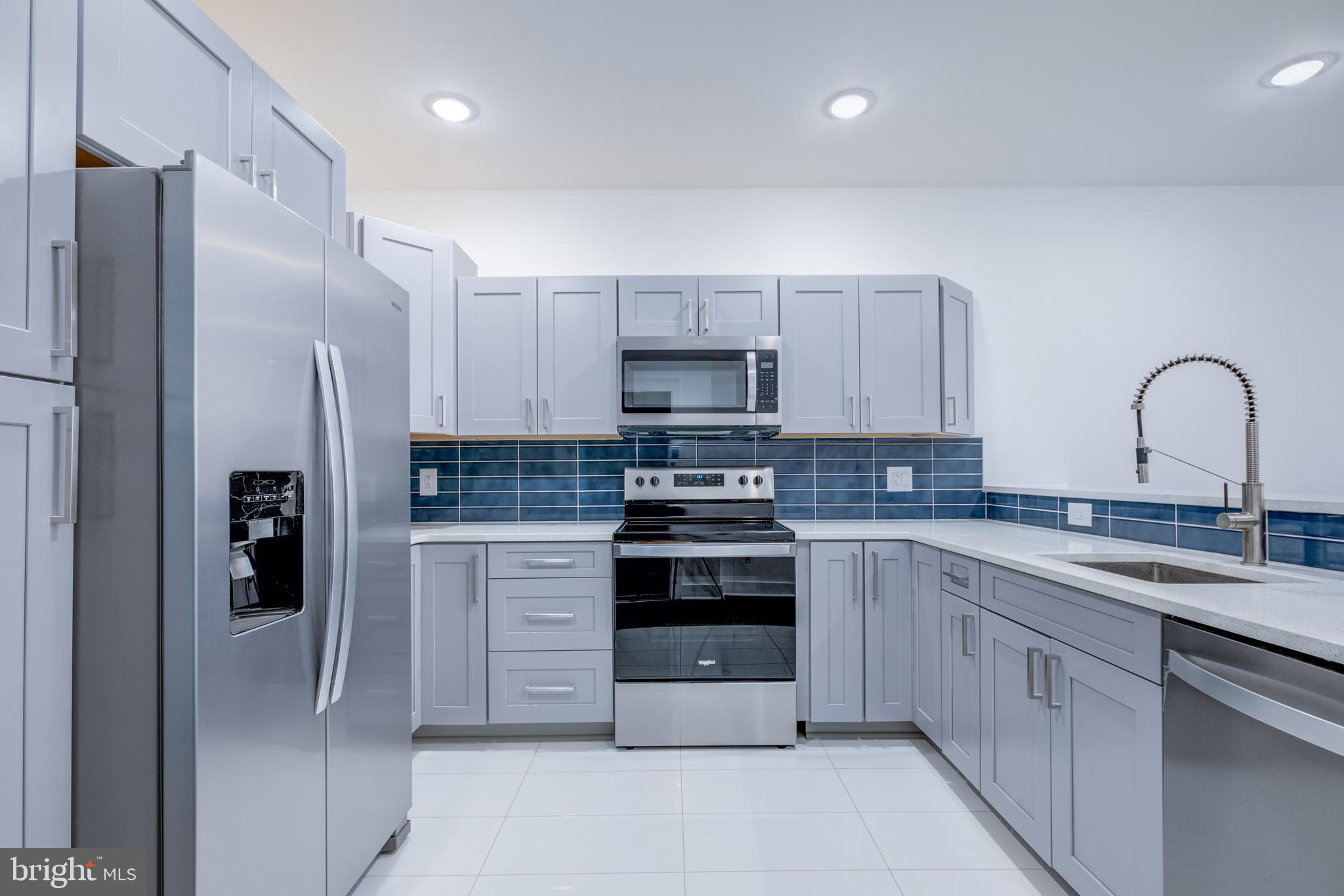 OLDE KENSINGTON - Residential