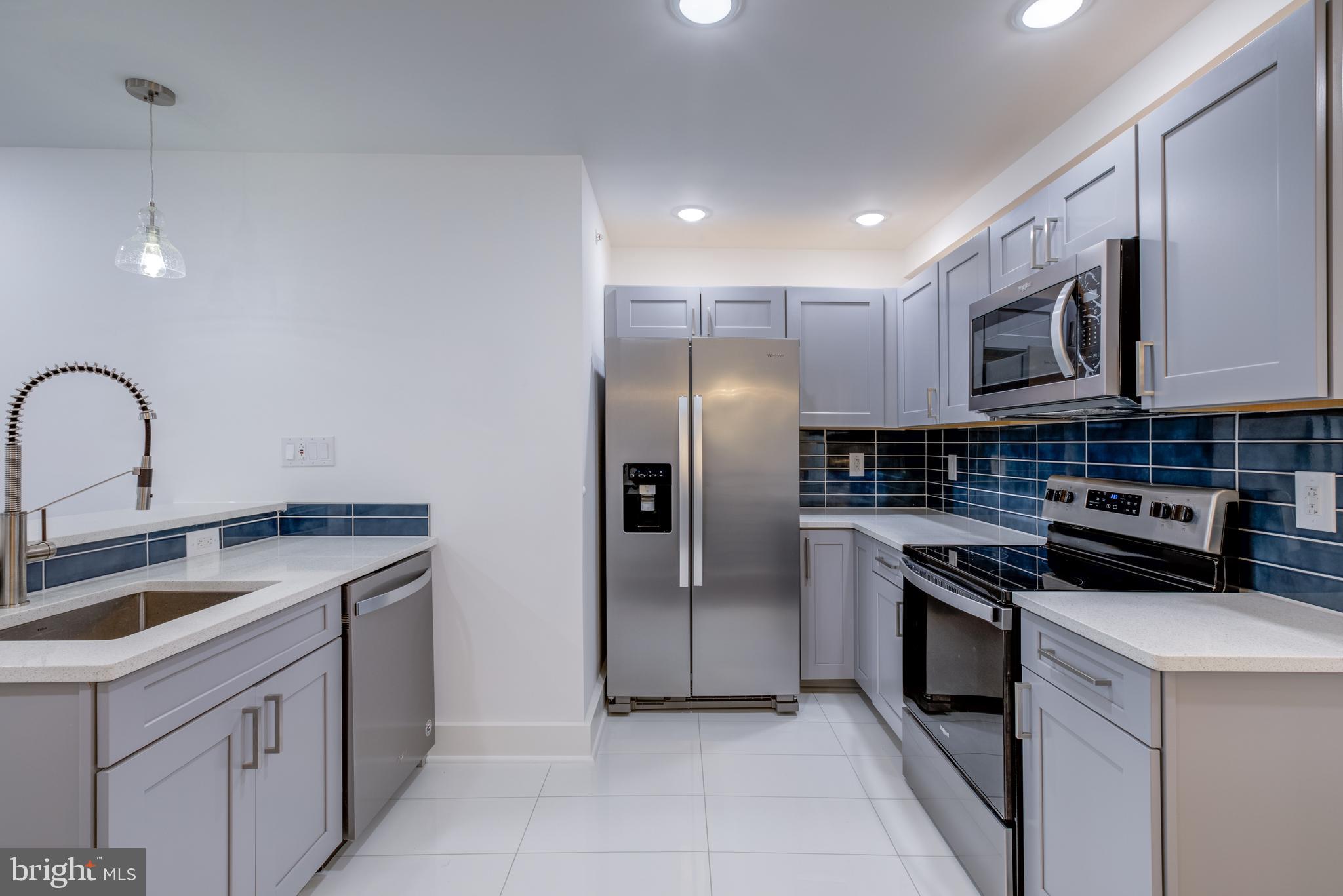 OLDE KENSINGTON - Residential