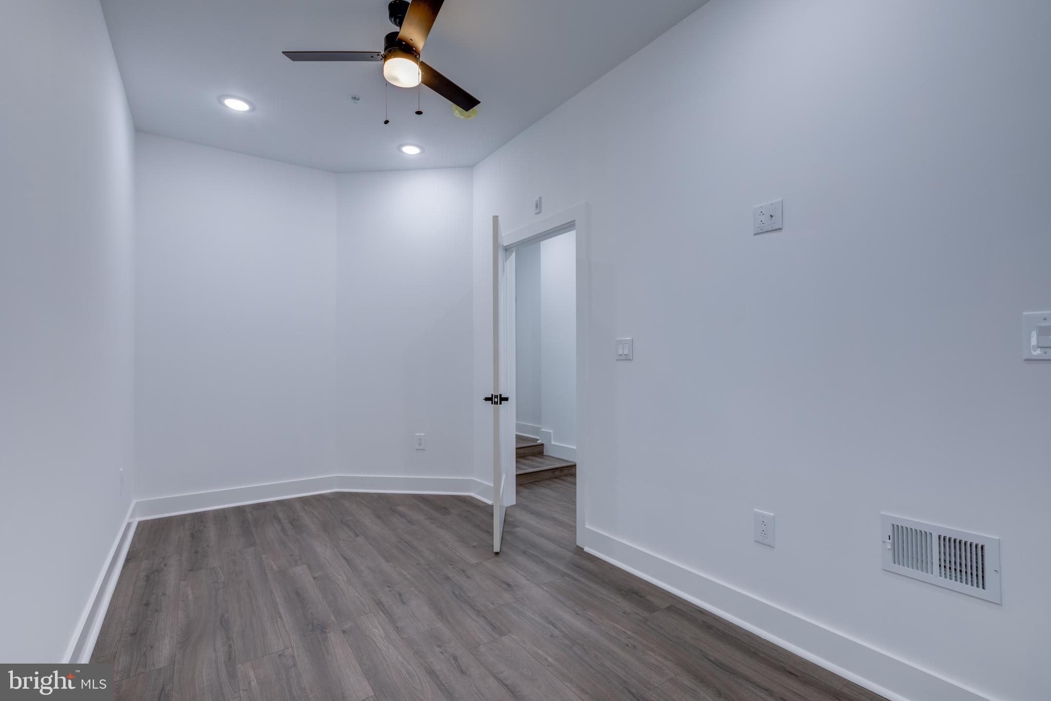 OLDE KENSINGTON - Residential