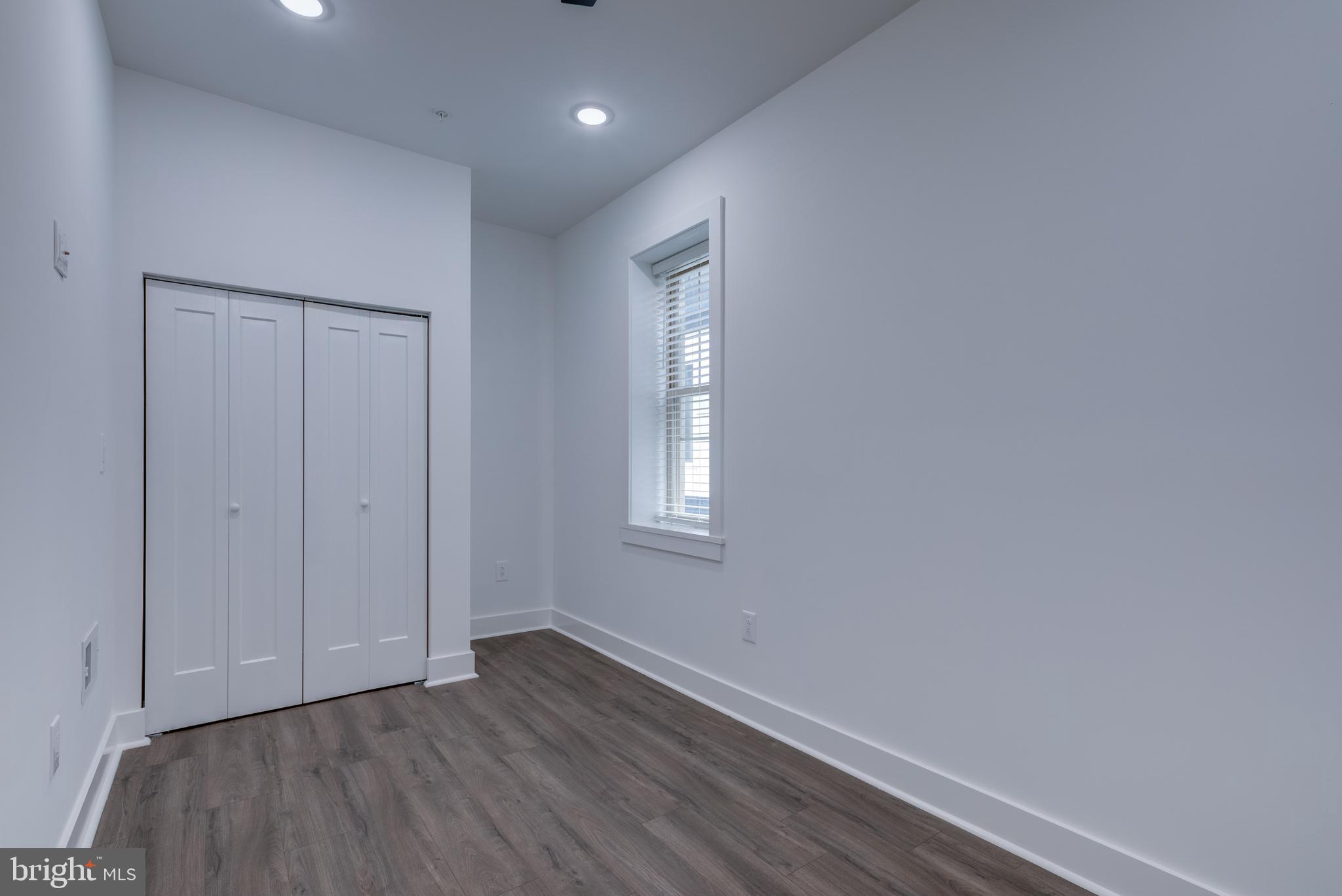 OLDE KENSINGTON - Residential