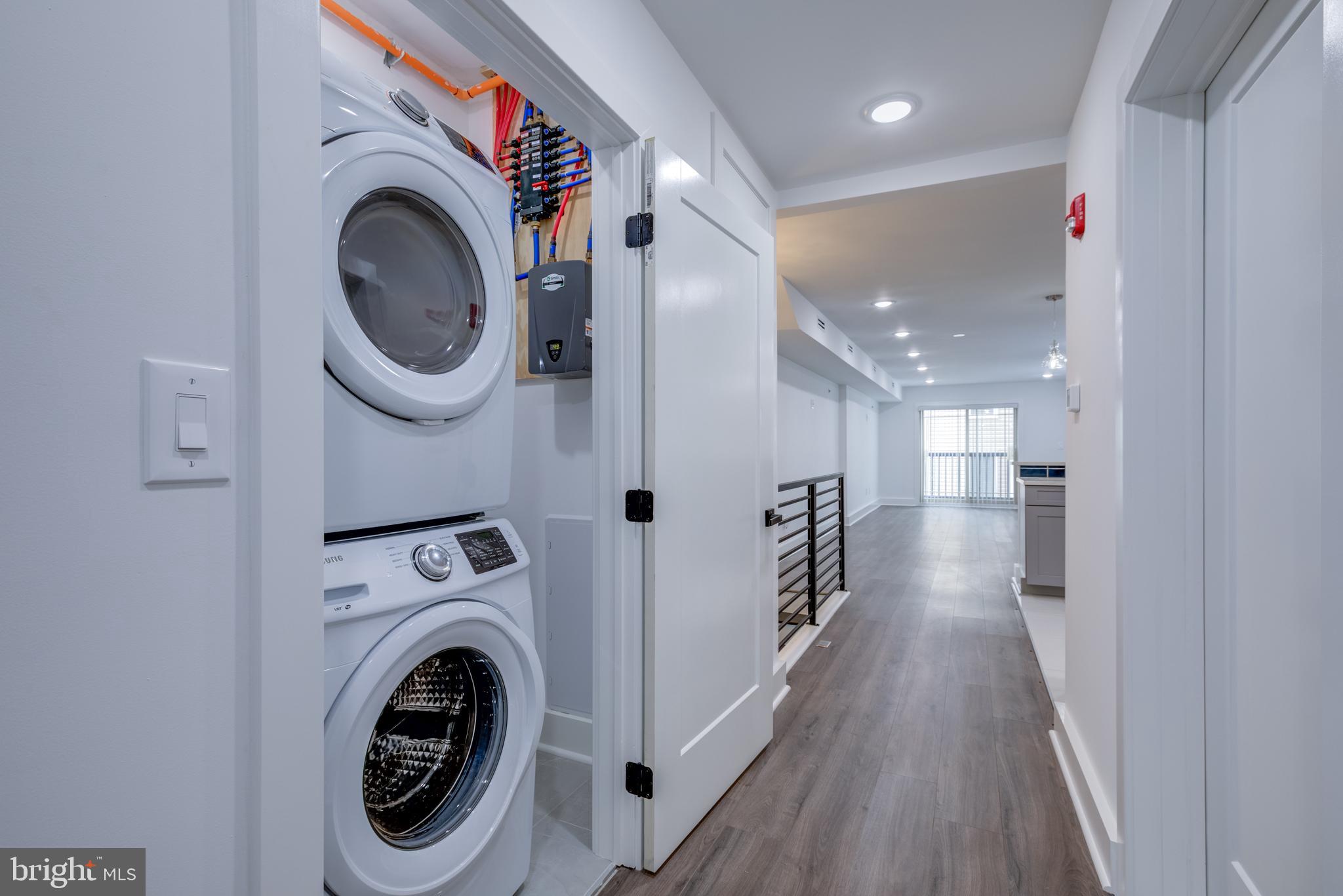 OLDE KENSINGTON - Residential