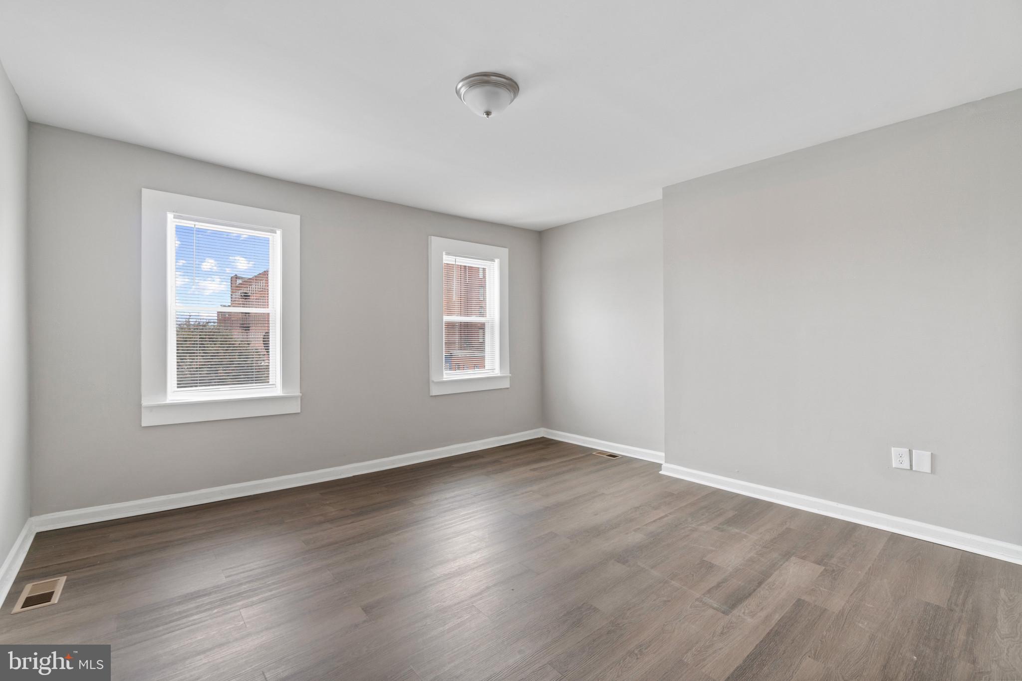 GREENMOUNT WEST - Residential